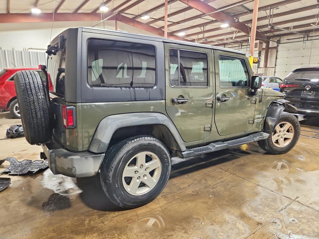 2015 Jeep Wrangler Unlimited Sport Green vin: 1C4HJWDG4FL766542