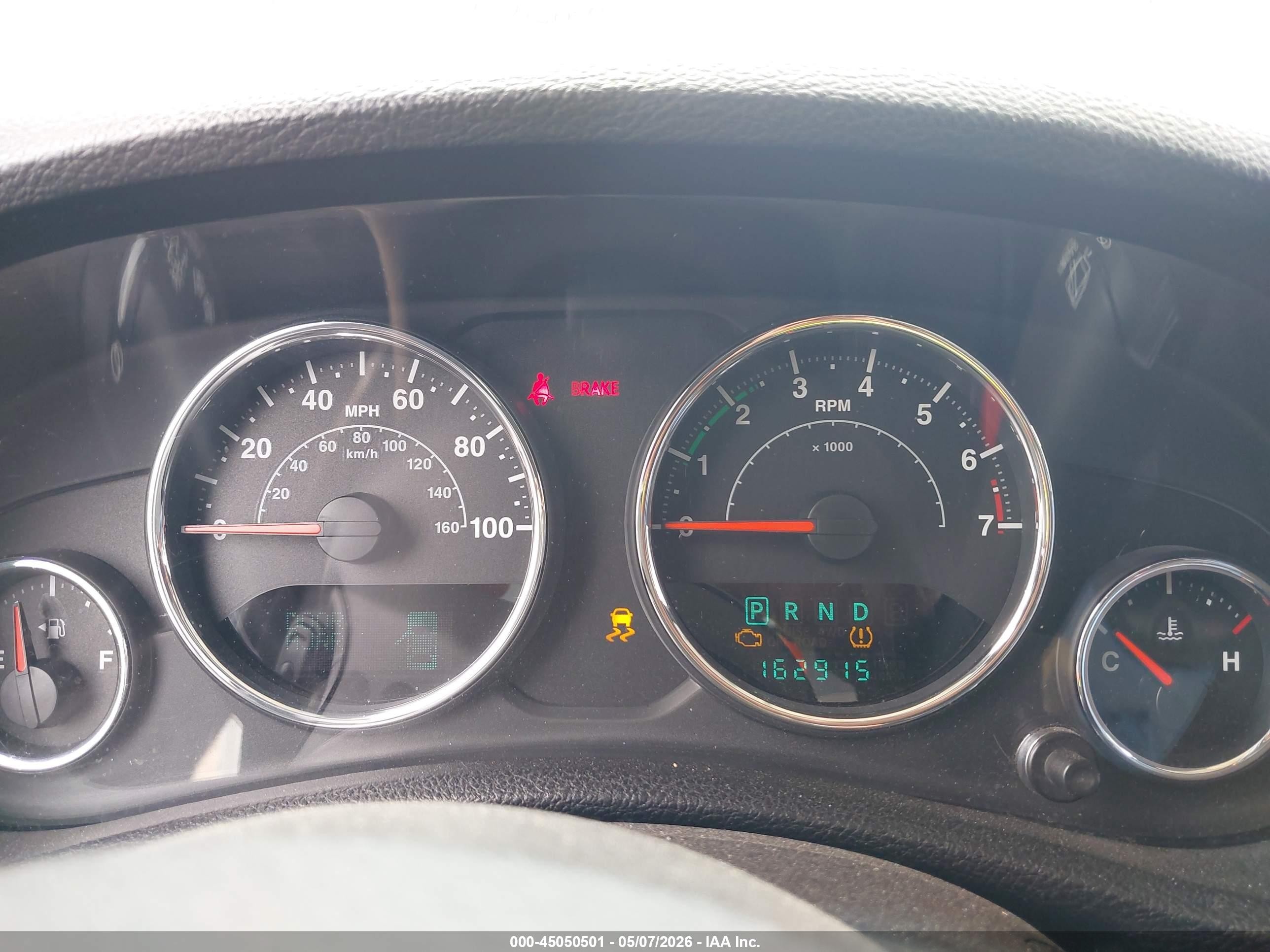 2012 Jeep Wrangler Unlimited Sport White vin: 1C4HJWDG5CL243641