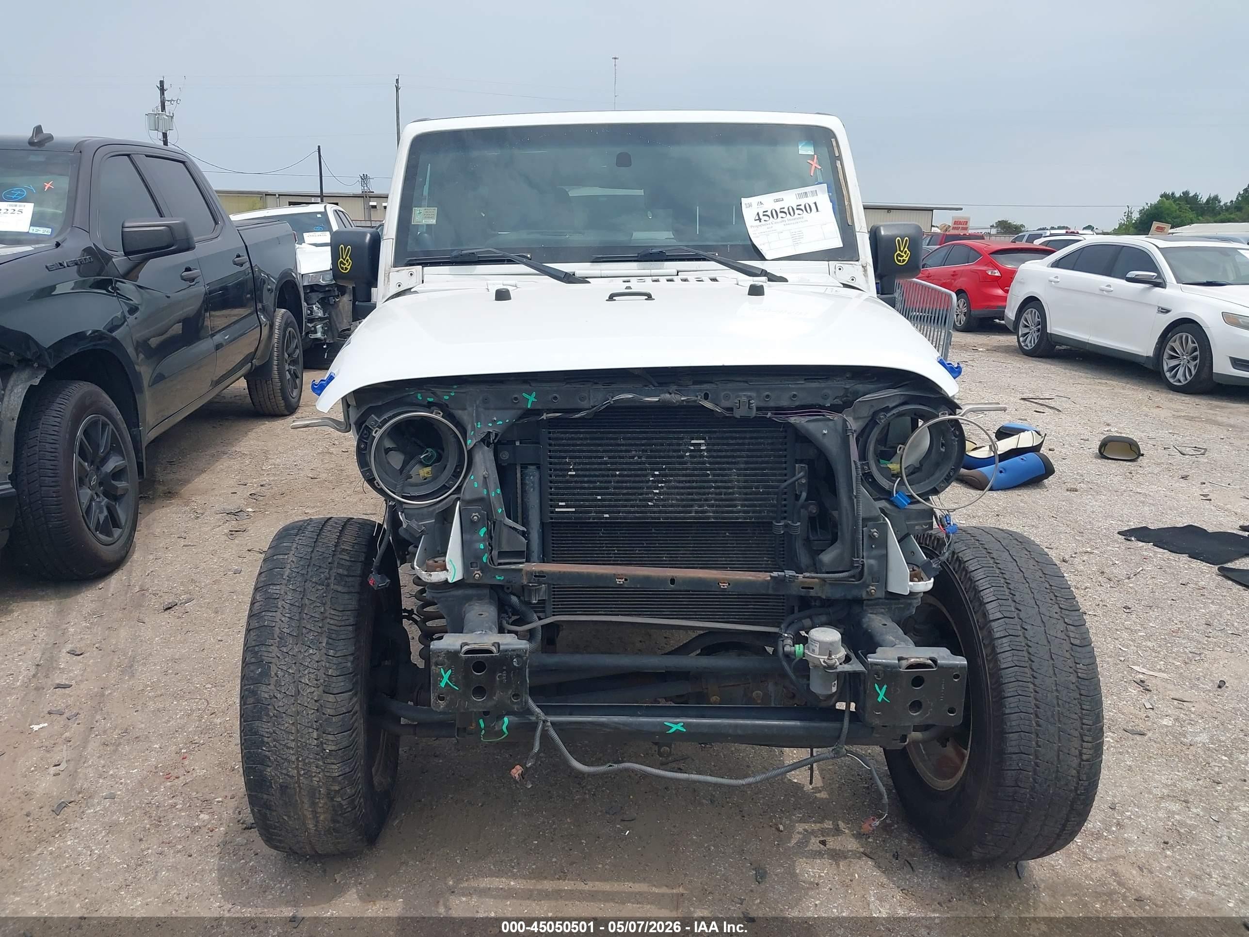 2012 Jeep Wrangler Unlimited Sport White vin: 1C4HJWDG5CL243641