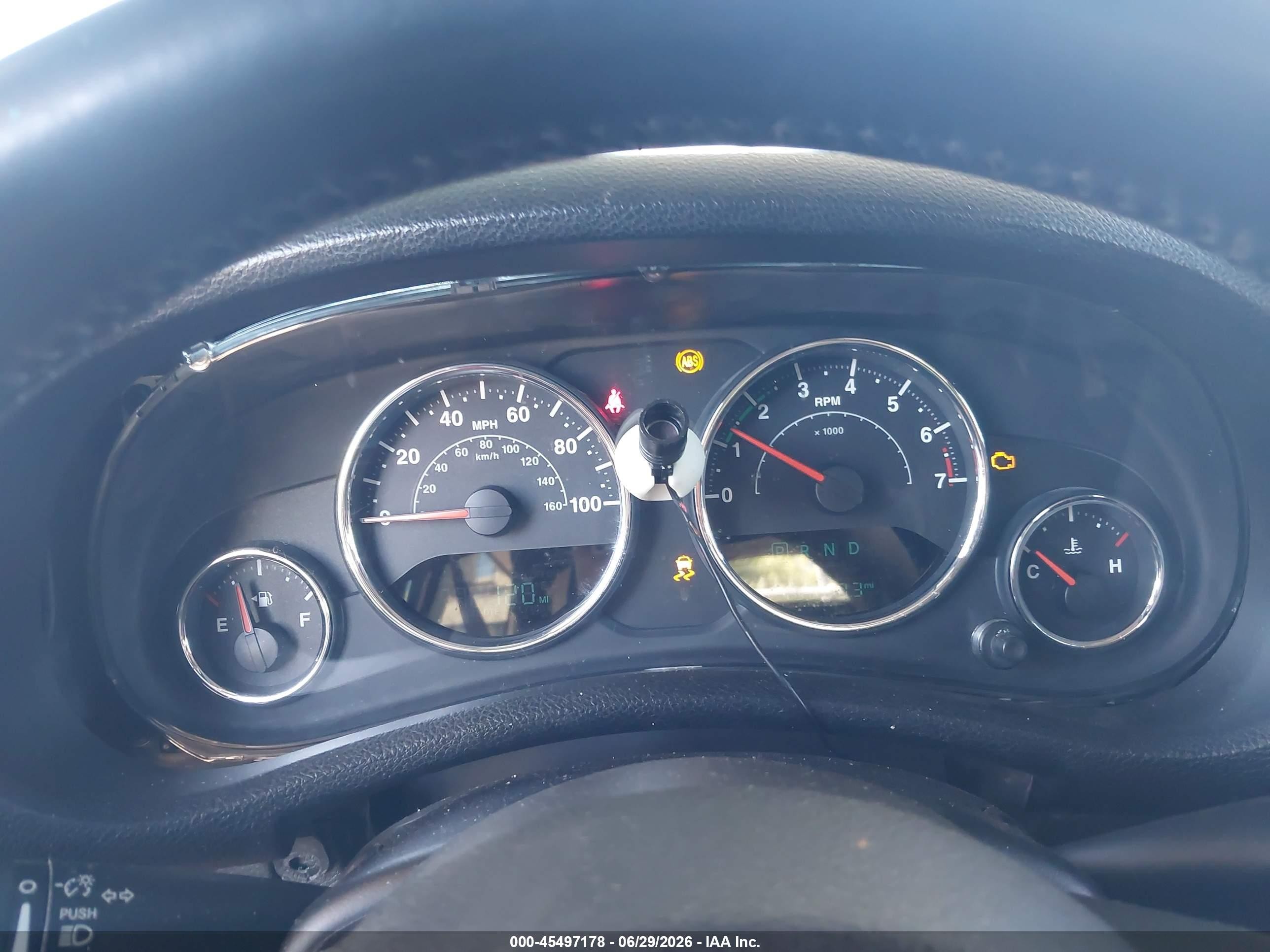 2015 Jeep Wrangler Unlimited Sport Red vin: 1C4HJWDG5FL533060