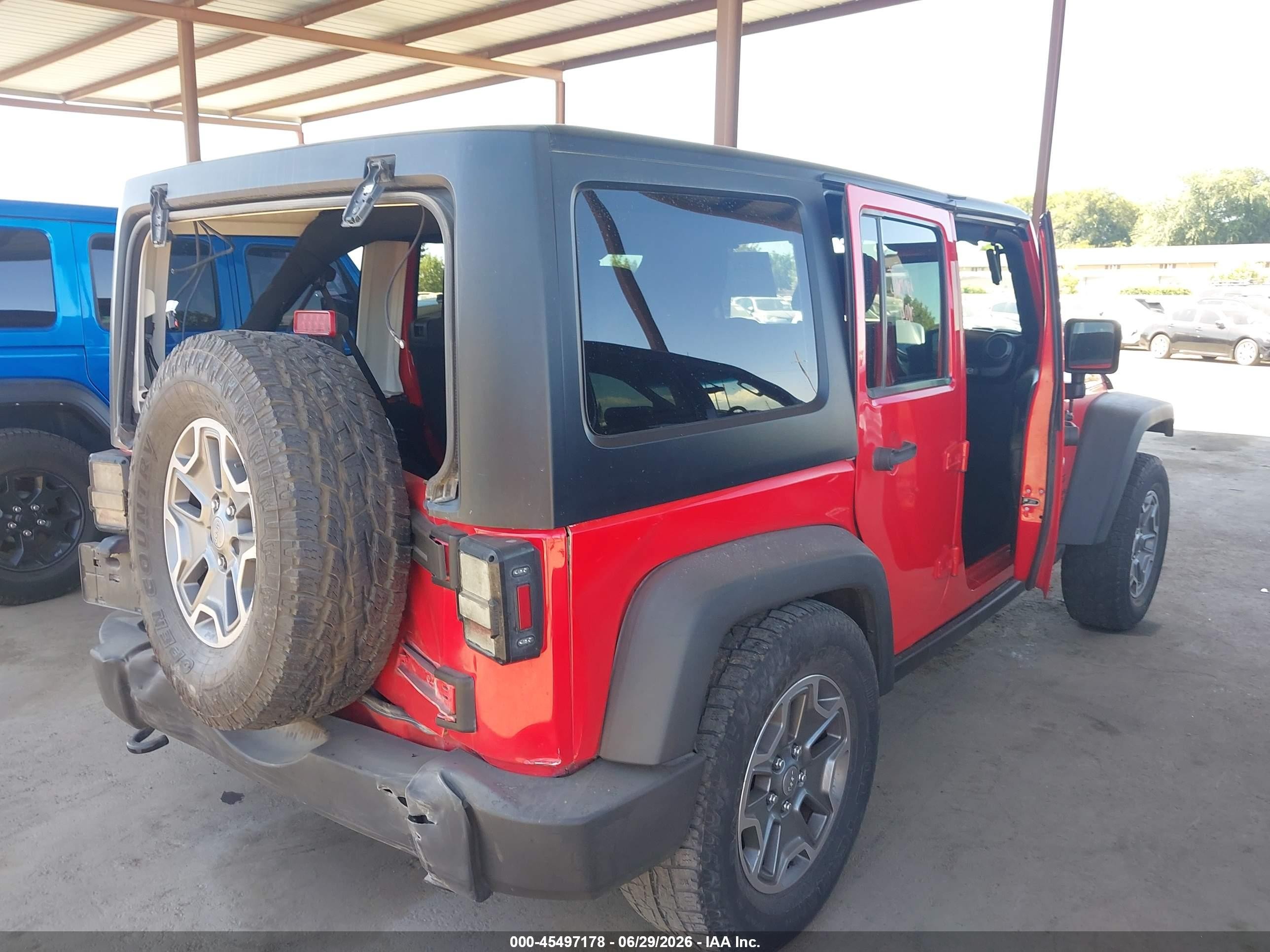 2015 Jeep Wrangler Unlimited Sport Red vin: 1C4HJWDG5FL533060