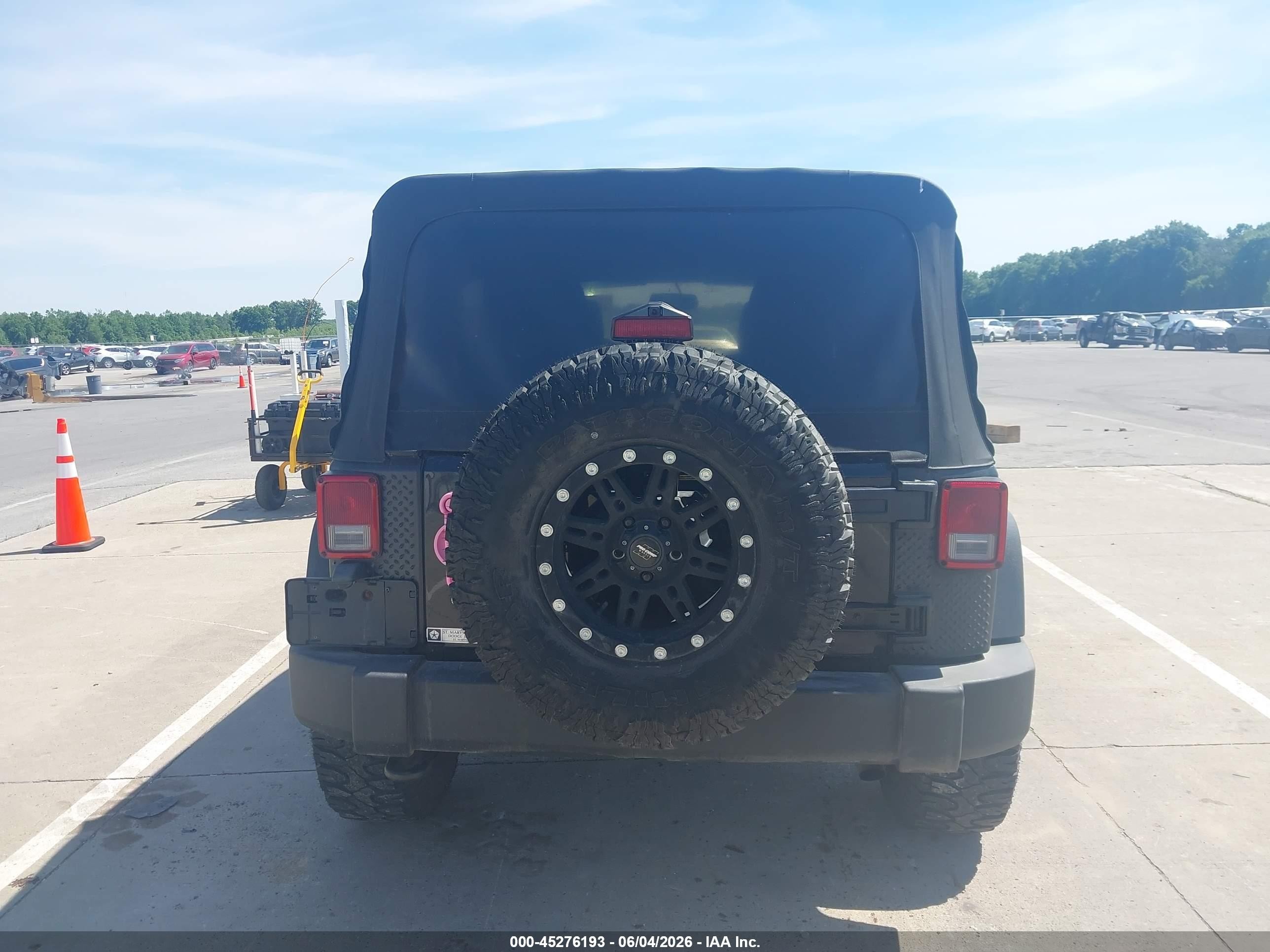 2013 Jeep Wrangler Unlimited Sport Black vin: 1C4HJWDG6DL509301