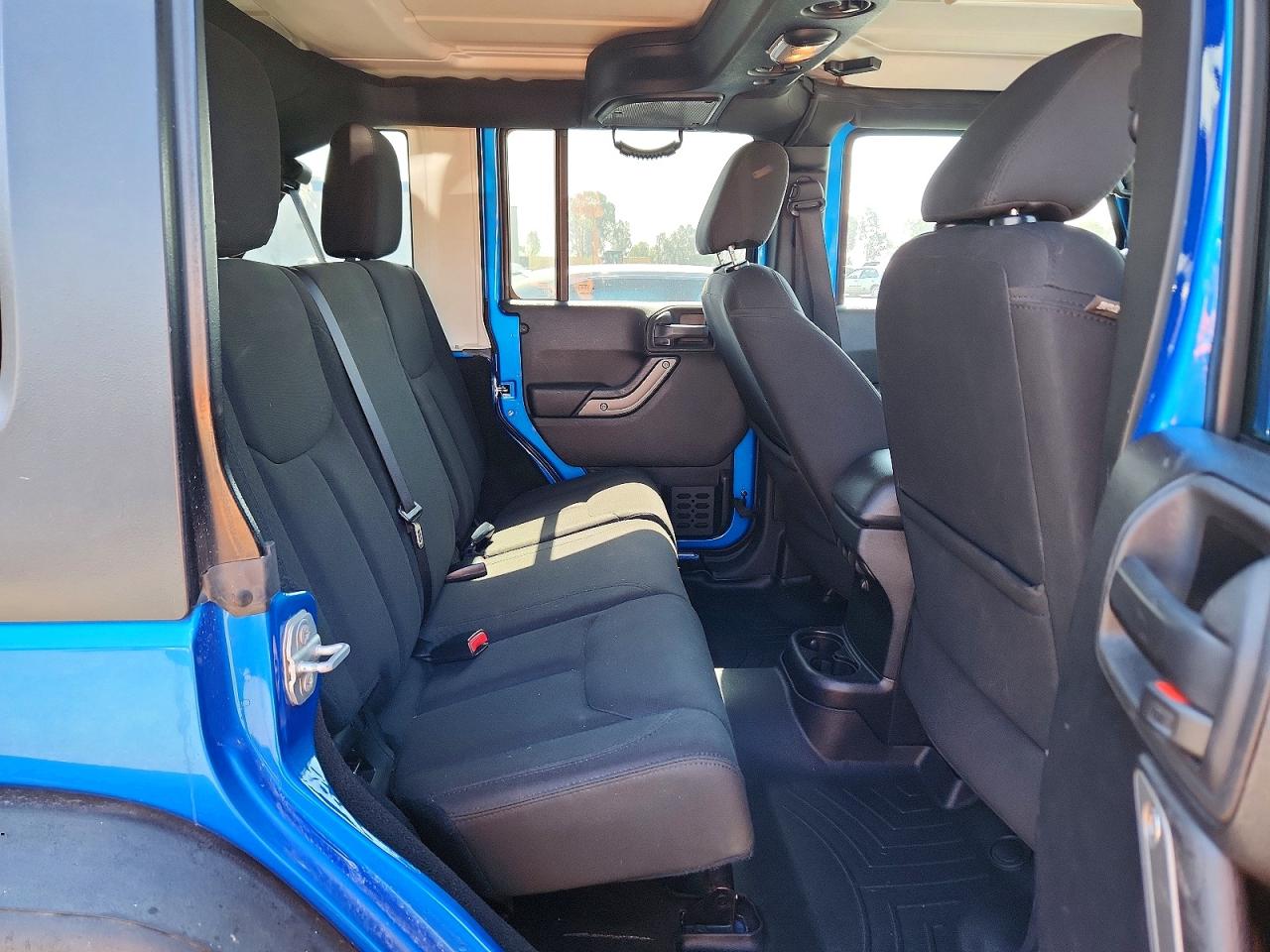 2015 Jeep Wrangler Unlimited Sport Синий vin: 1C4HJWDG6FL635841