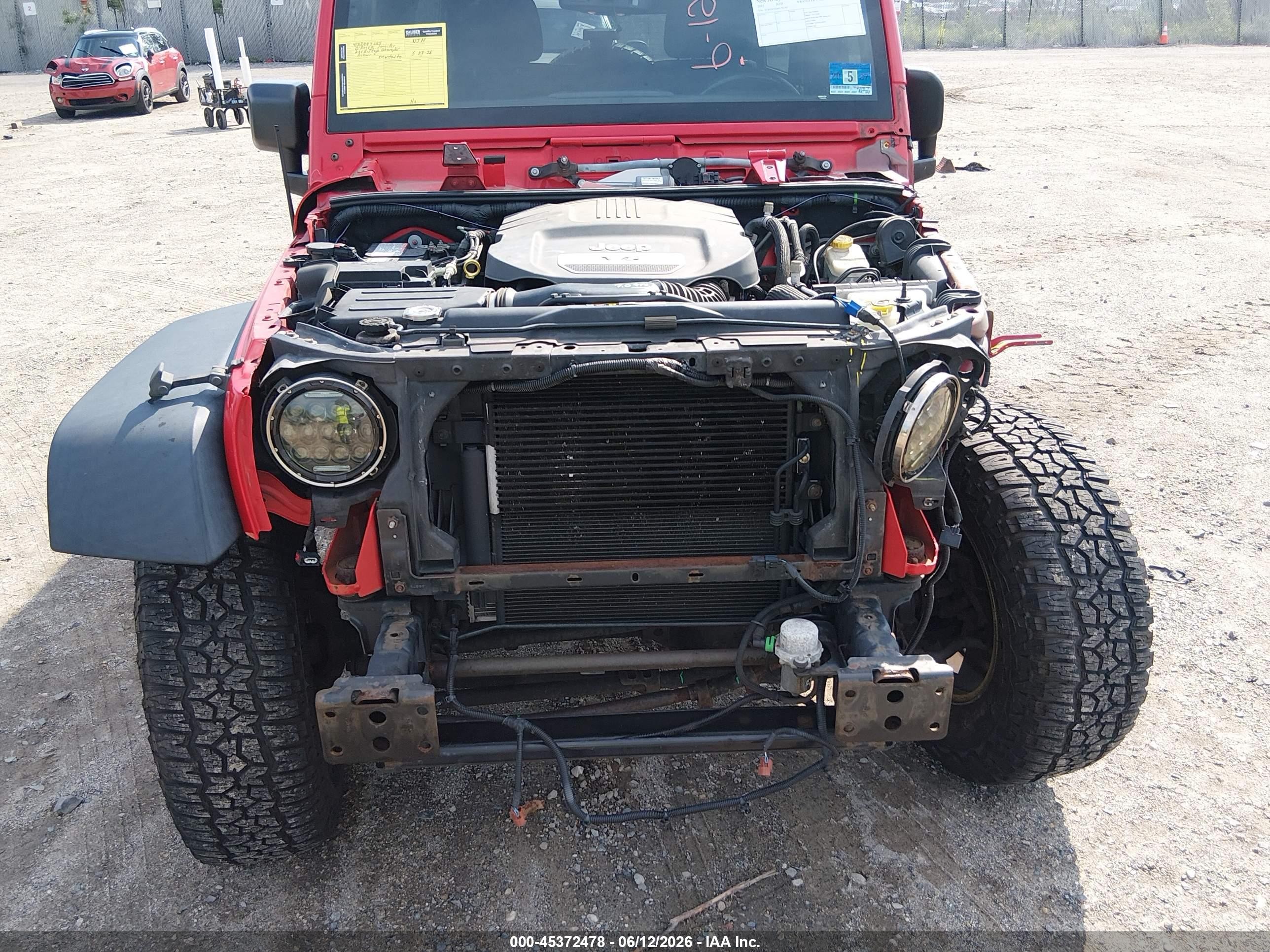 2015 Jeep Wrangler Unlimited Sport Red vin: 1C4HJWDG6FL701367