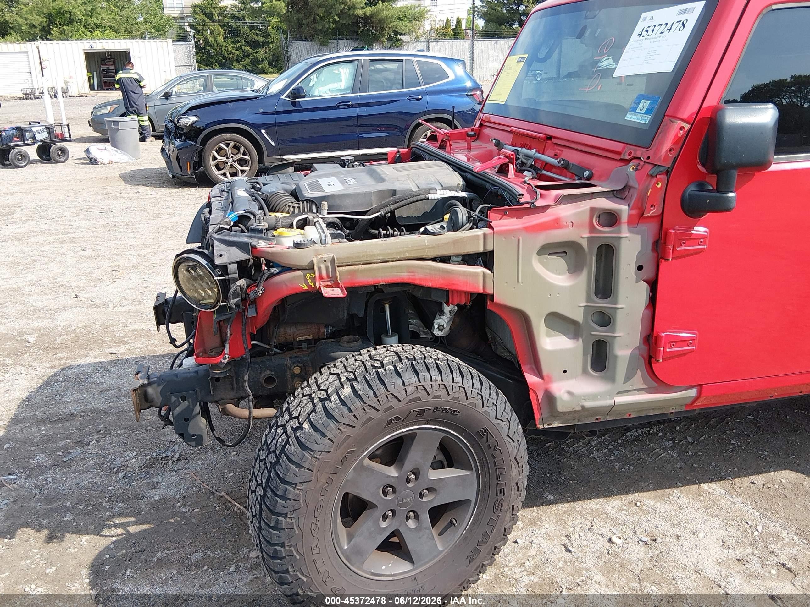 2015 Jeep Wrangler Unlimited Sport Red vin: 1C4HJWDG6FL701367