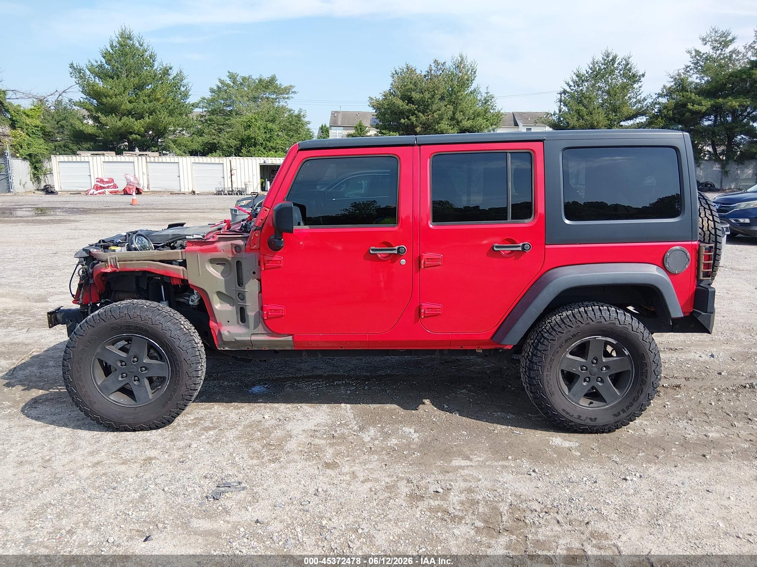 2015 Jeep Wrangler Unlimited Sport Red vin: 1C4HJWDG6FL701367