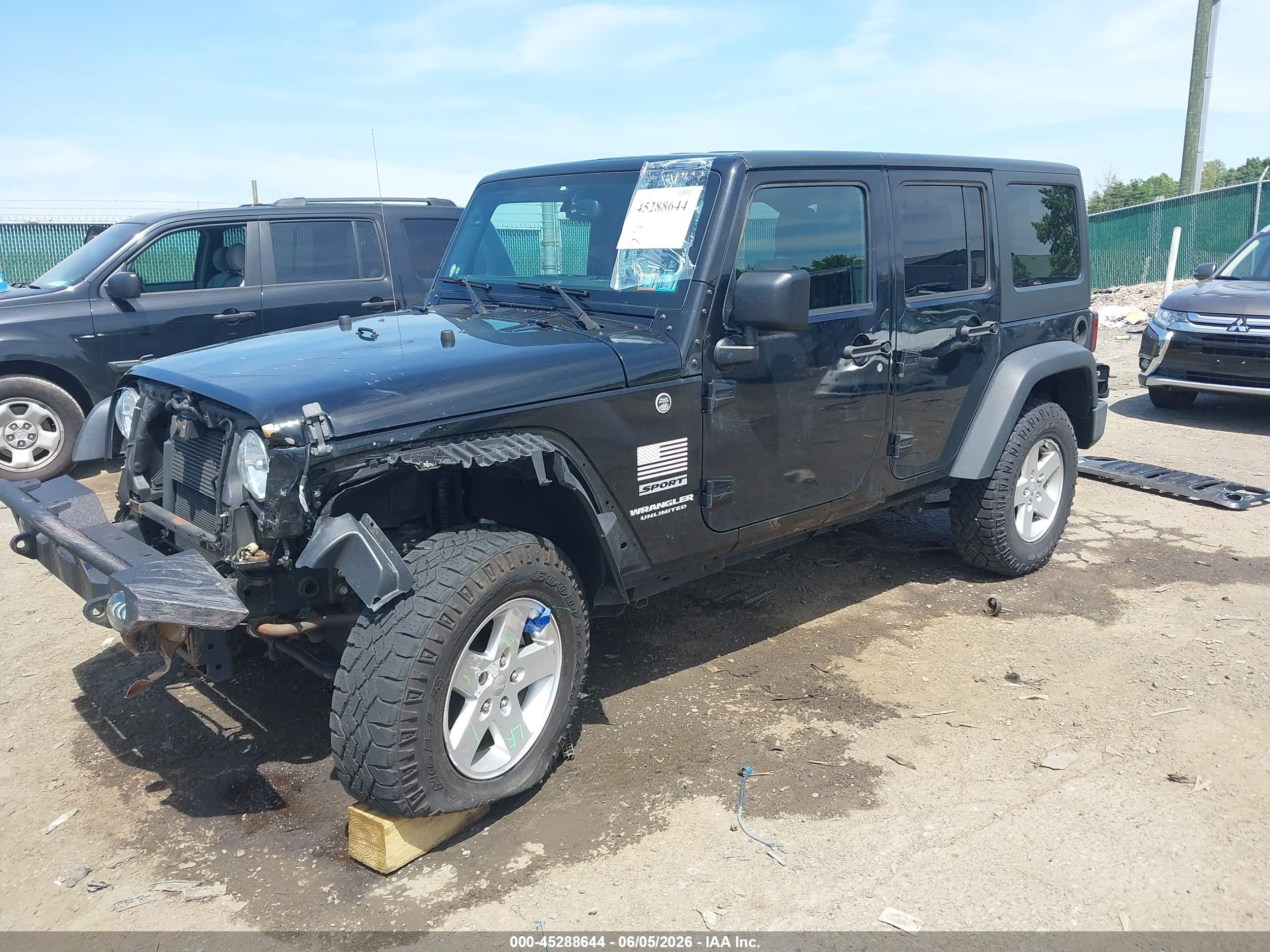 2016 Jeep Wrangler Unlimited Sport Black vin: 1C4HJWDG6GL105841