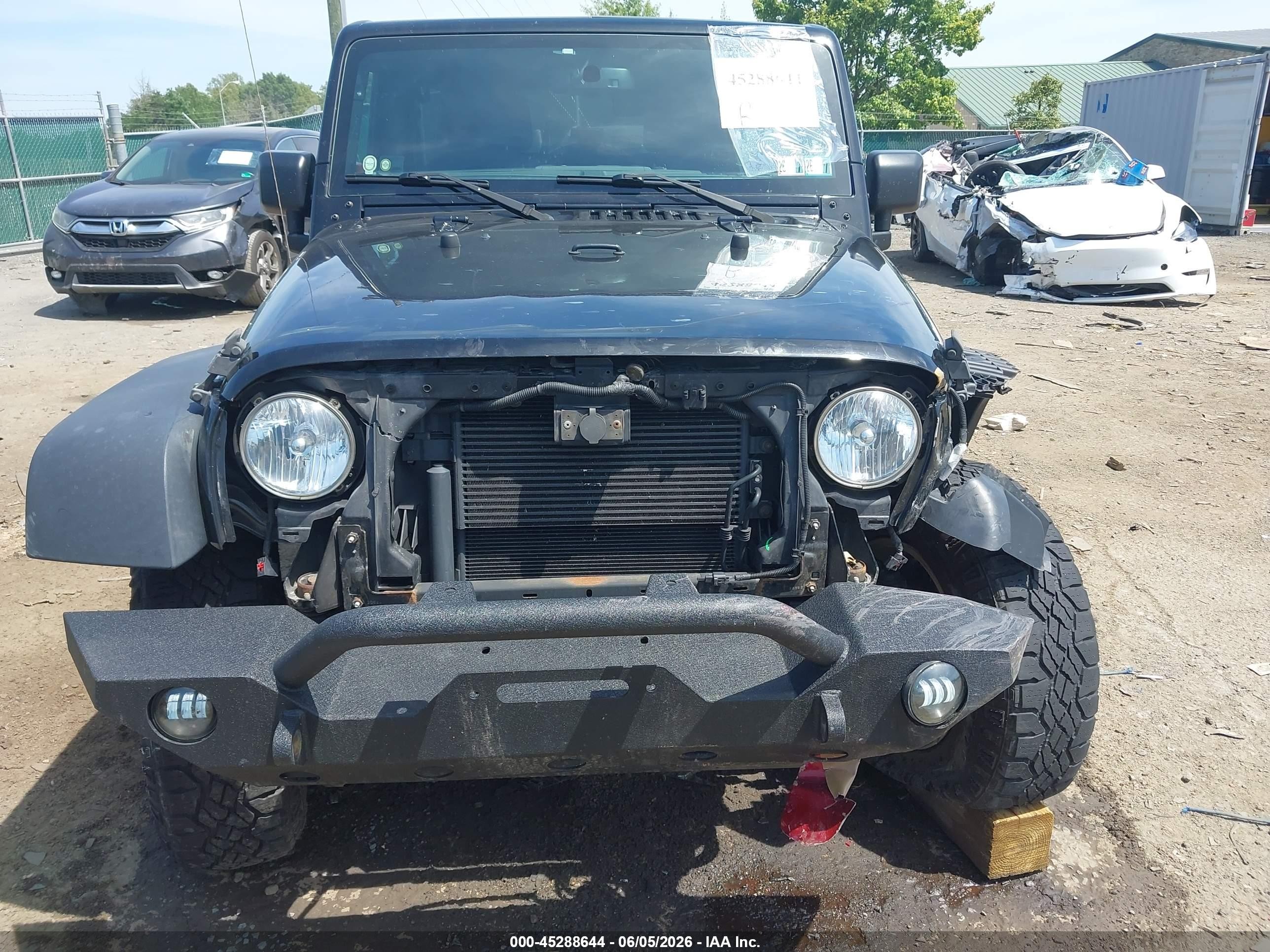 2016 Jeep Wrangler Unlimited Sport Black vin: 1C4HJWDG6GL105841