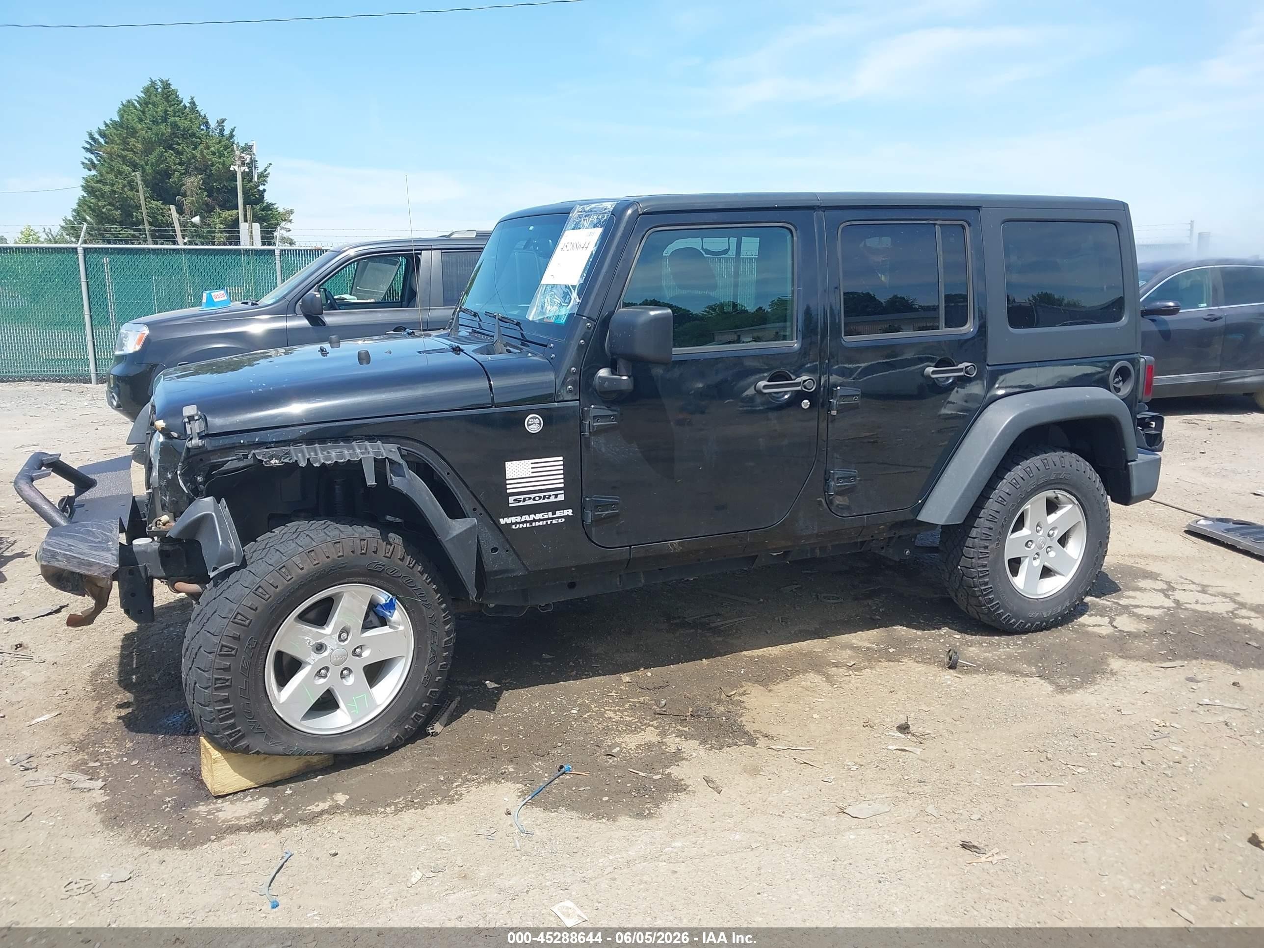 2016 Jeep Wrangler Unlimited Sport Black vin: 1C4HJWDG6GL105841