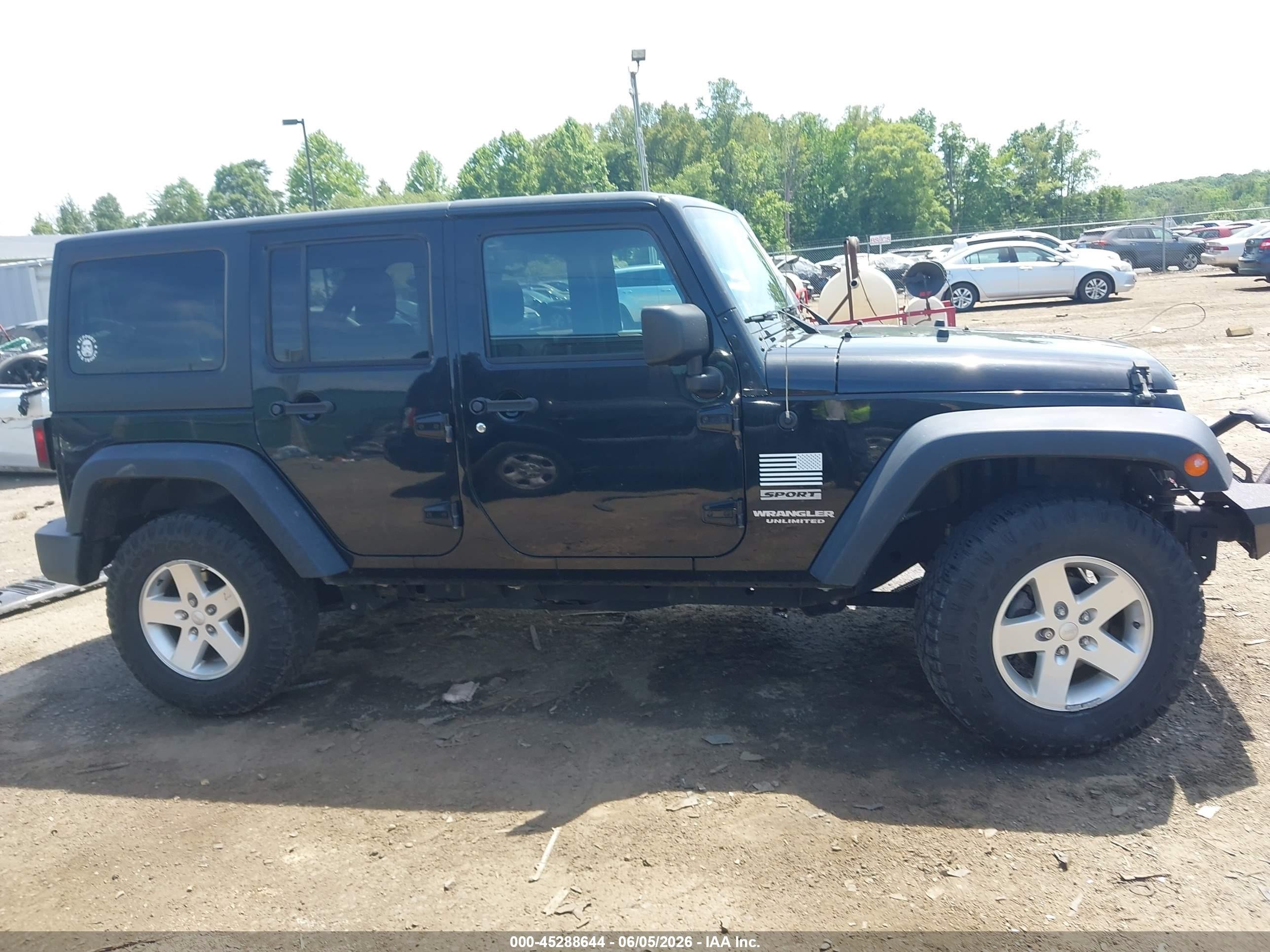 2016 Jeep Wrangler Unlimited Sport Black vin: 1C4HJWDG6GL105841
