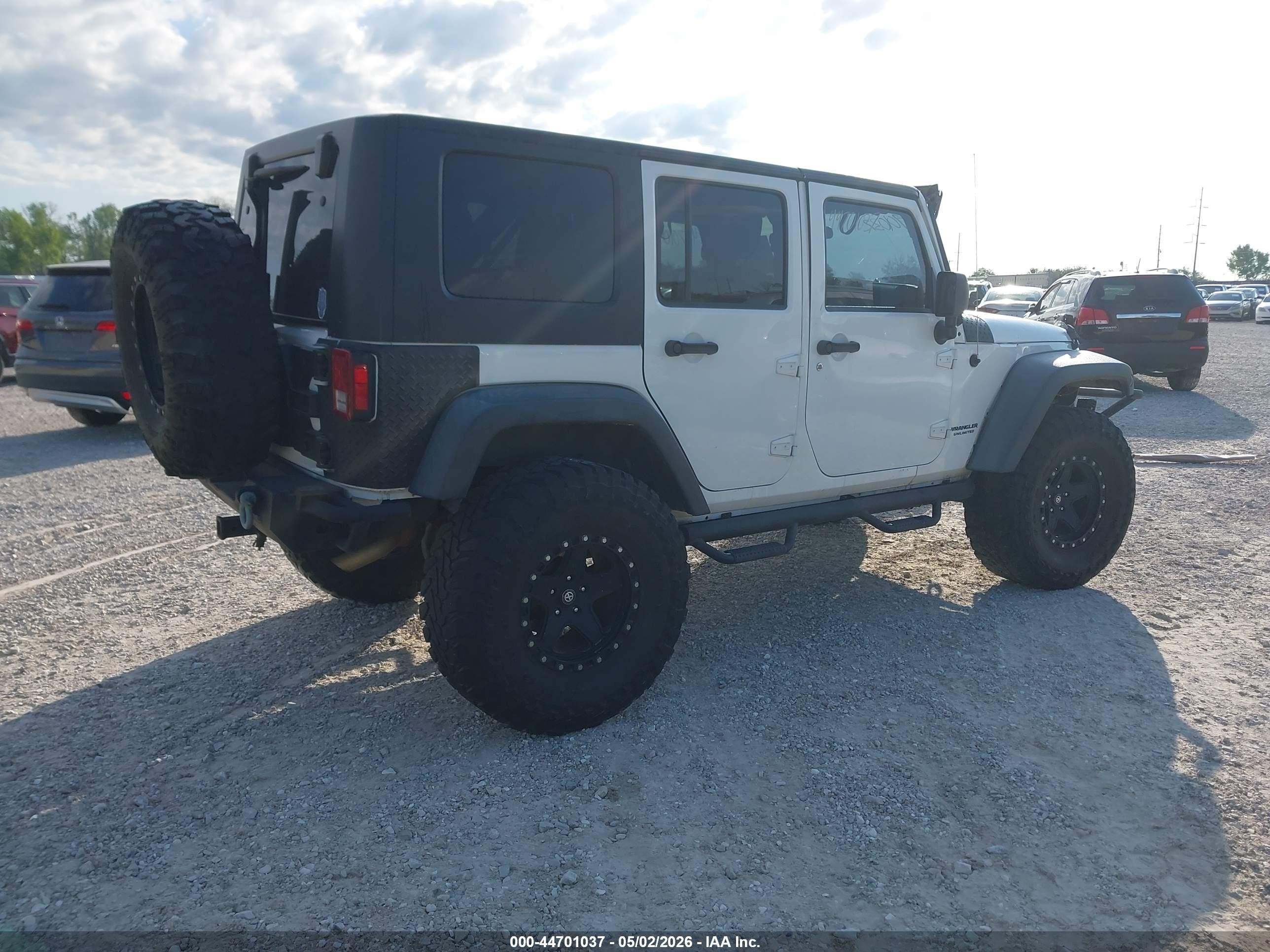 2012 Jeep Wrangler Unlimited Sport Белый vin: 1C4HJWDG7CL140799