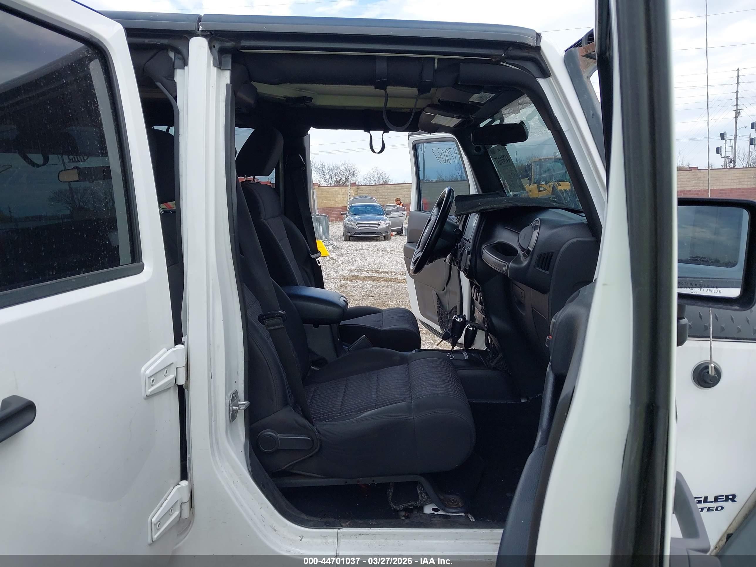 2012 Jeep Wrangler Unlimited Sport Белый vin: 1C4HJWDG7CL140799