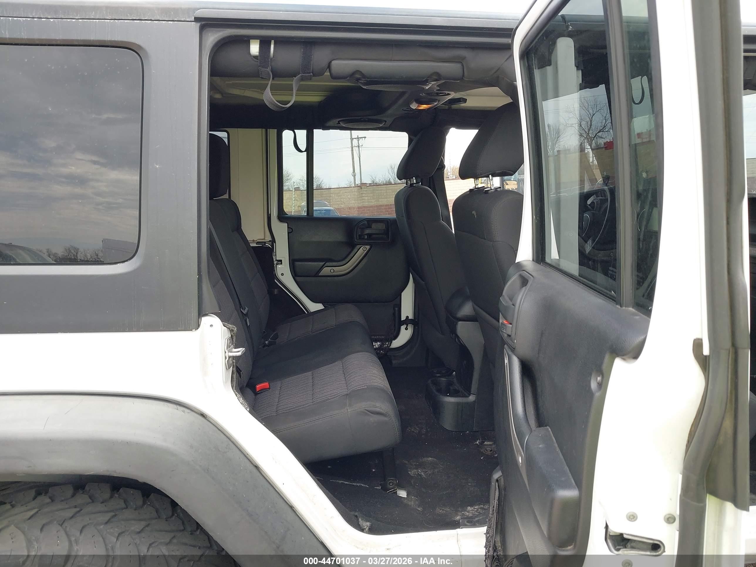 2012 Jeep Wrangler Unlimited Sport Белый vin: 1C4HJWDG7CL140799