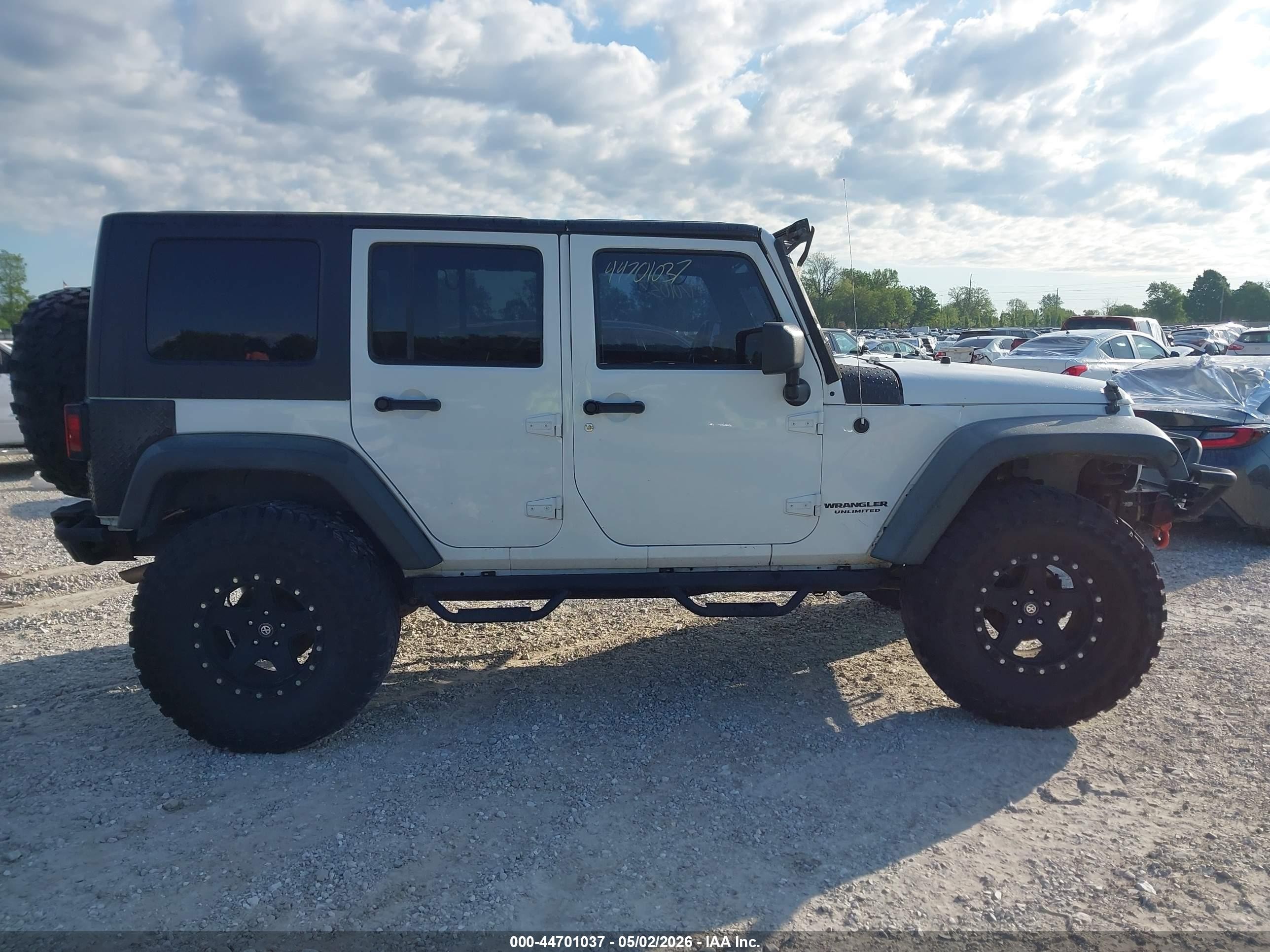 2012 Jeep Wrangler Unlimited Sport Белый vin: 1C4HJWDG7CL140799