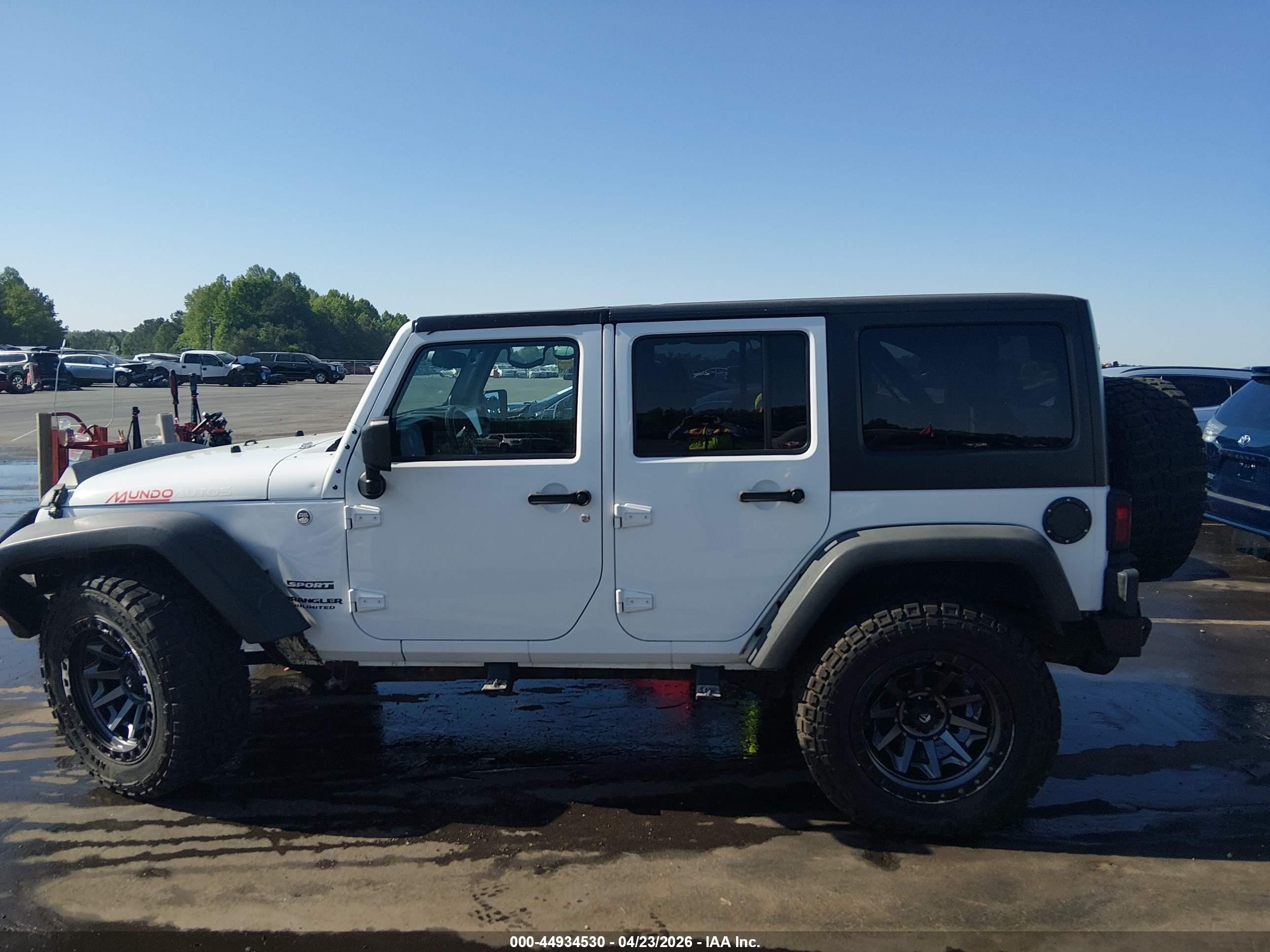 2014 Jeep Wrangler Unlimited Sport Белый vin: 1C4HJWDG7EL139672