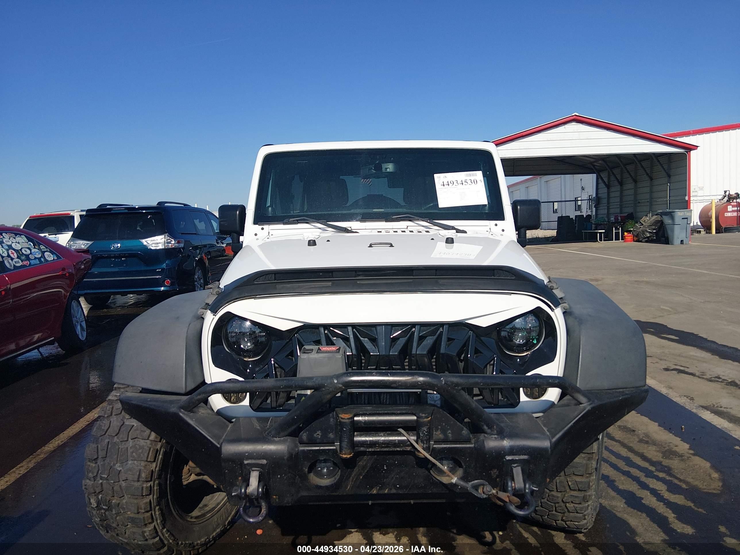 2014 Jeep Wrangler Unlimited Sport Белый vin: 1C4HJWDG7EL139672