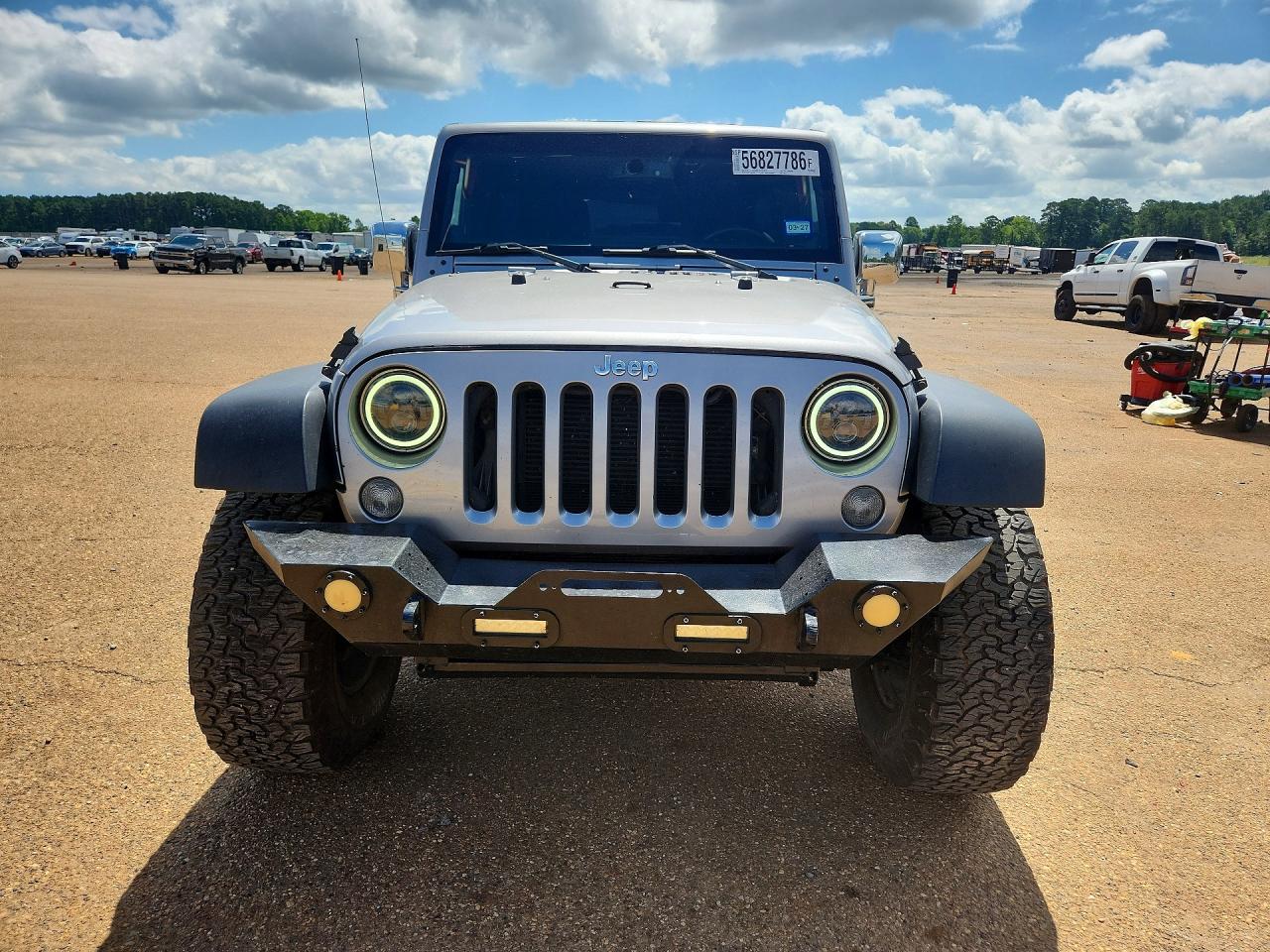 2014 Jeep Wrangler Unlimited Sport Silver vin: 1C4HJWDG8EL187889