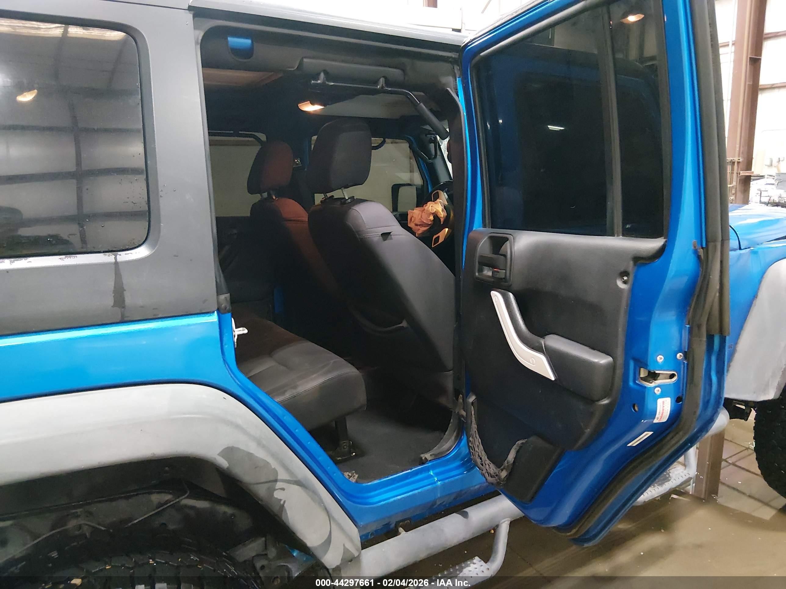 2014 Jeep Wrangler Unlimited Sport Синий vin: 1C4HJWDG8EL200141