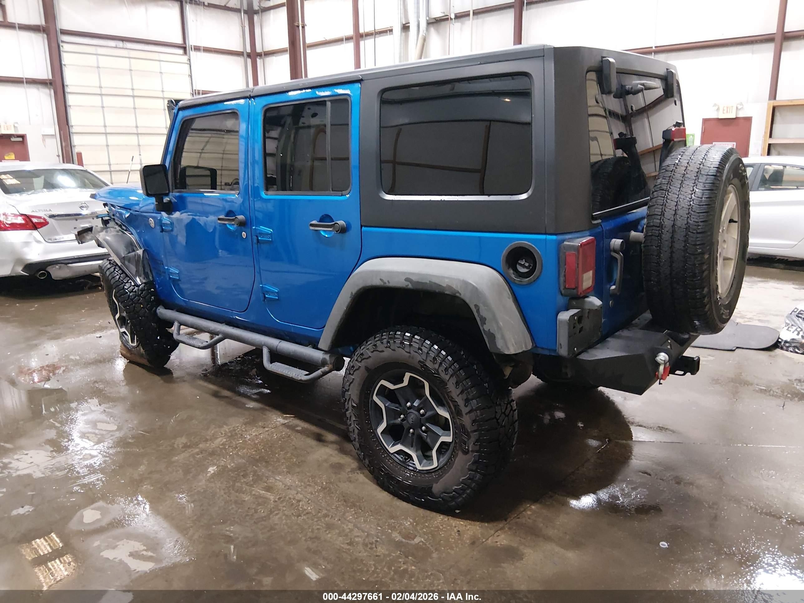 2014 Jeep Wrangler Unlimited Sport Синий vin: 1C4HJWDG8EL200141