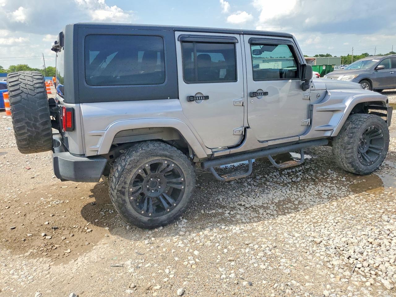 2015 Jeep Wrangler Unlimited Sport Silver vin: 1C4HJWDG8FL618801