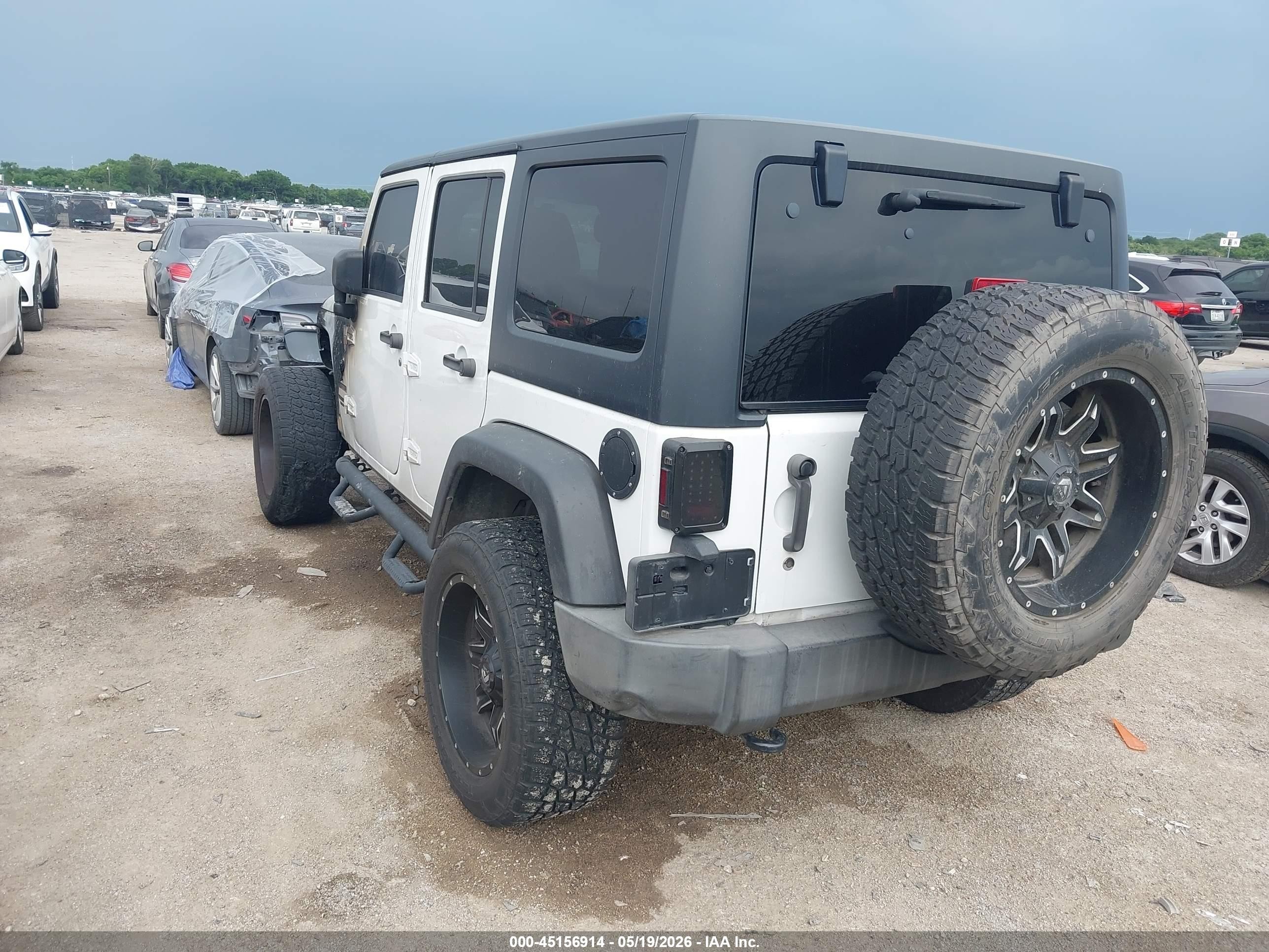 2013 Jeep Wrangler Unlimited Sport White vin: 1C4HJWDG9DL660018