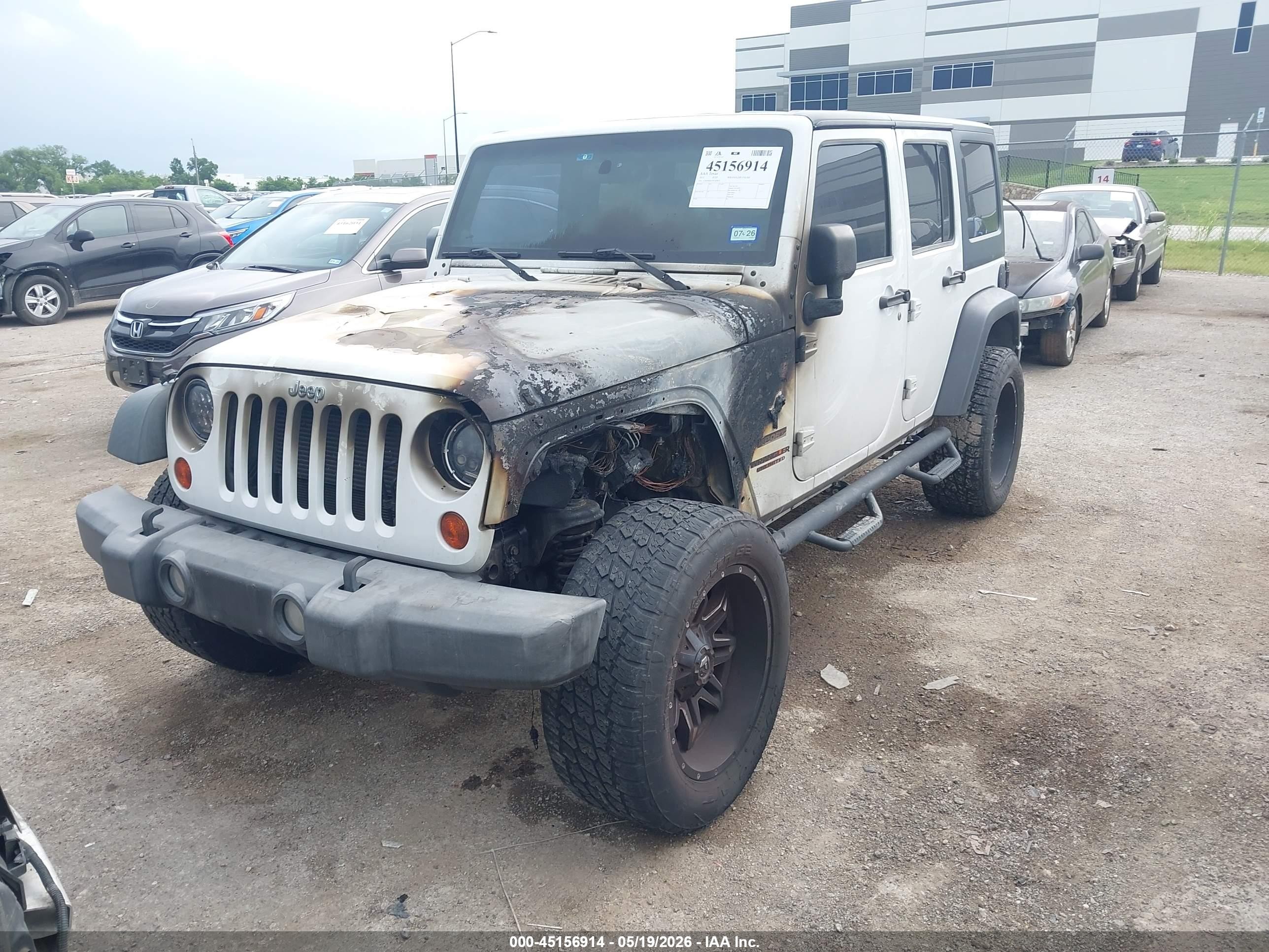 2013 Jeep Wrangler Unlimited Sport White vin: 1C4HJWDG9DL660018