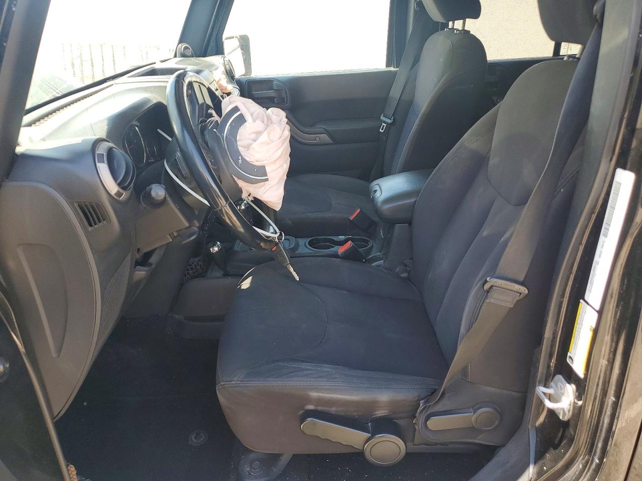 2014 Jeep Wrangler Unlimited Sport Black vin: 1C4HJWDGXEL220861