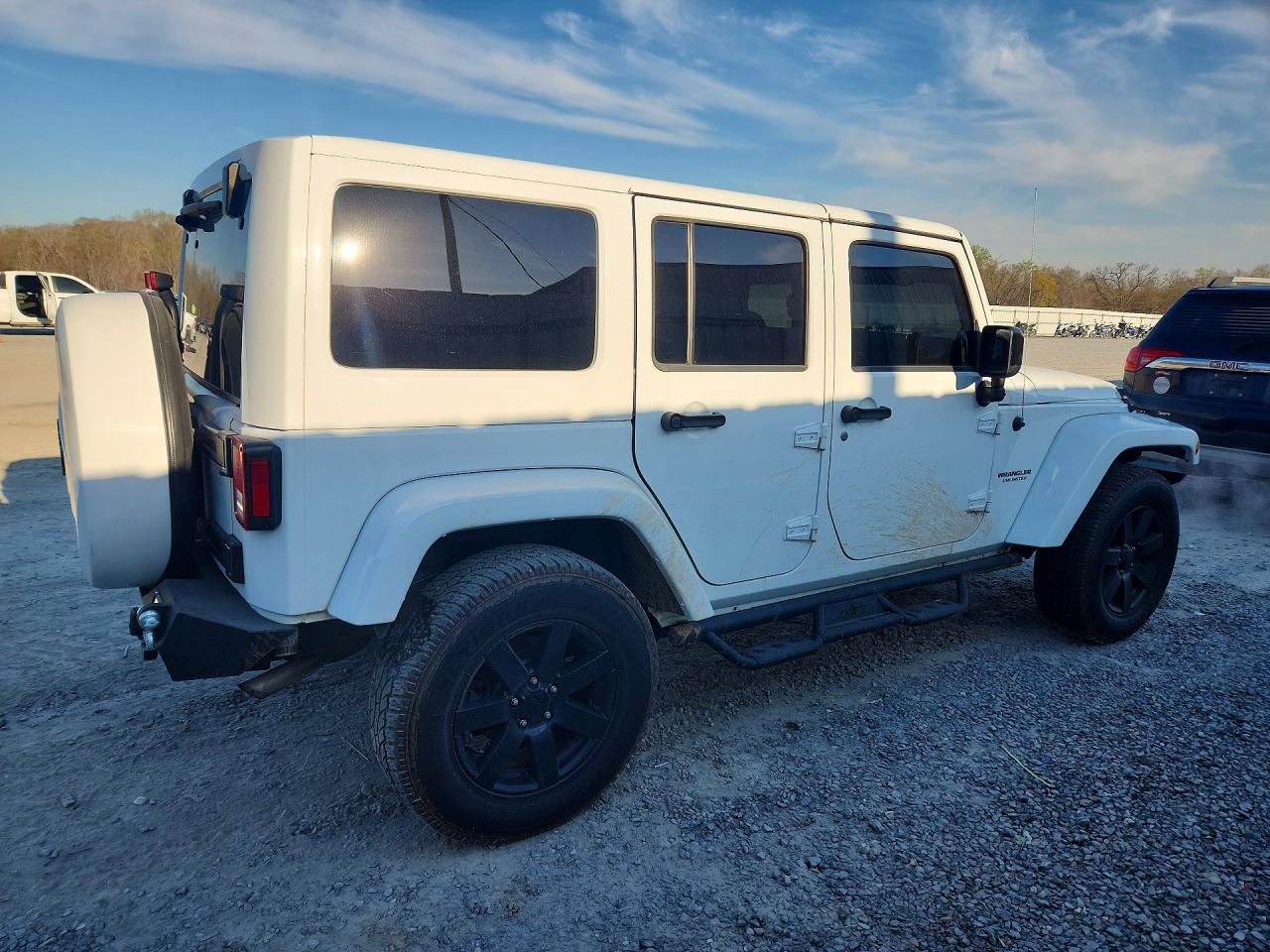 2014 Jeep Wrangler Unlimited White vin: 1C4HJWEC5EL266144