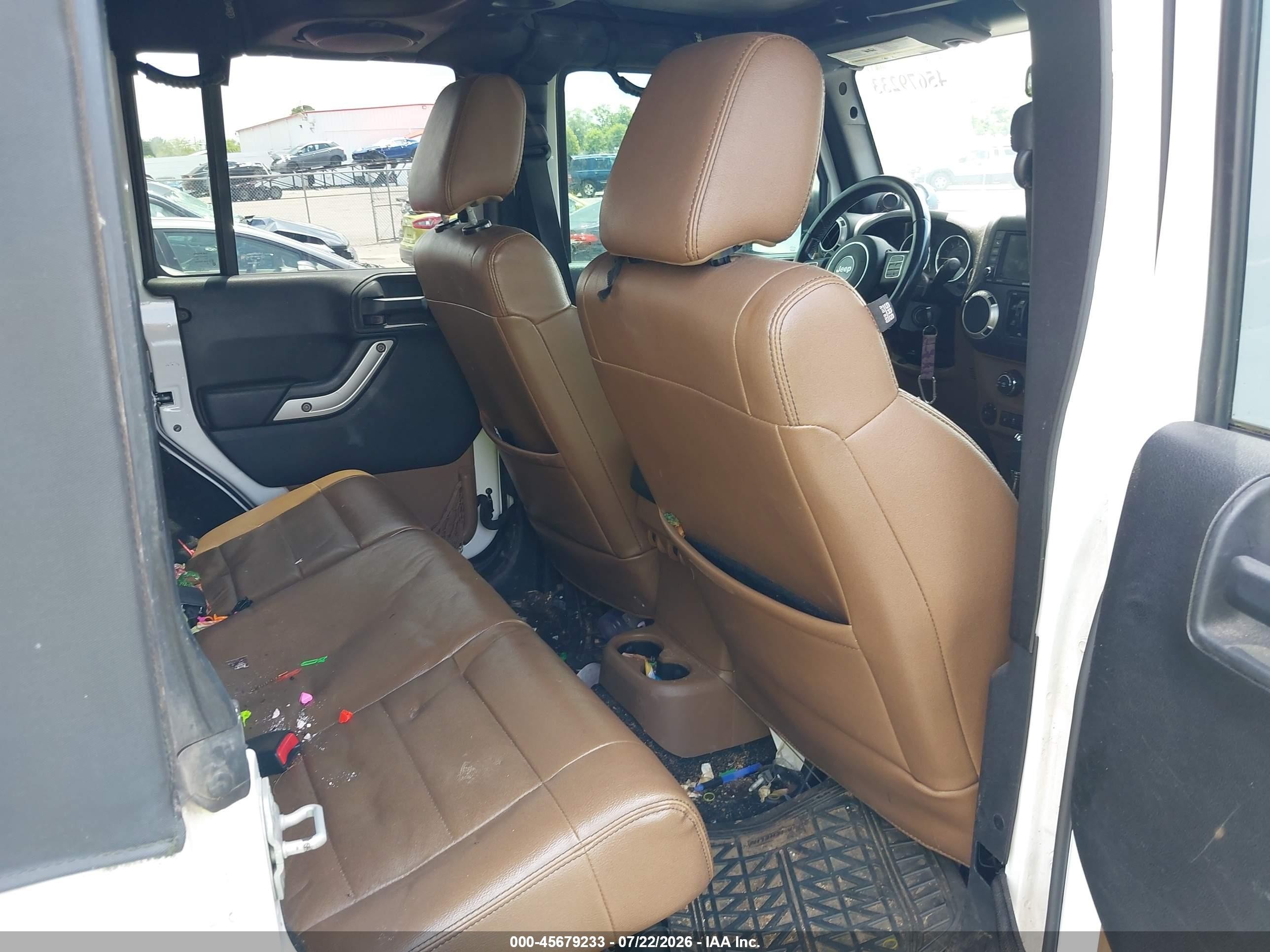 2012 Jeep Wrangler Unlimited Sahara White vin: 1C4HJWEG0CL188823