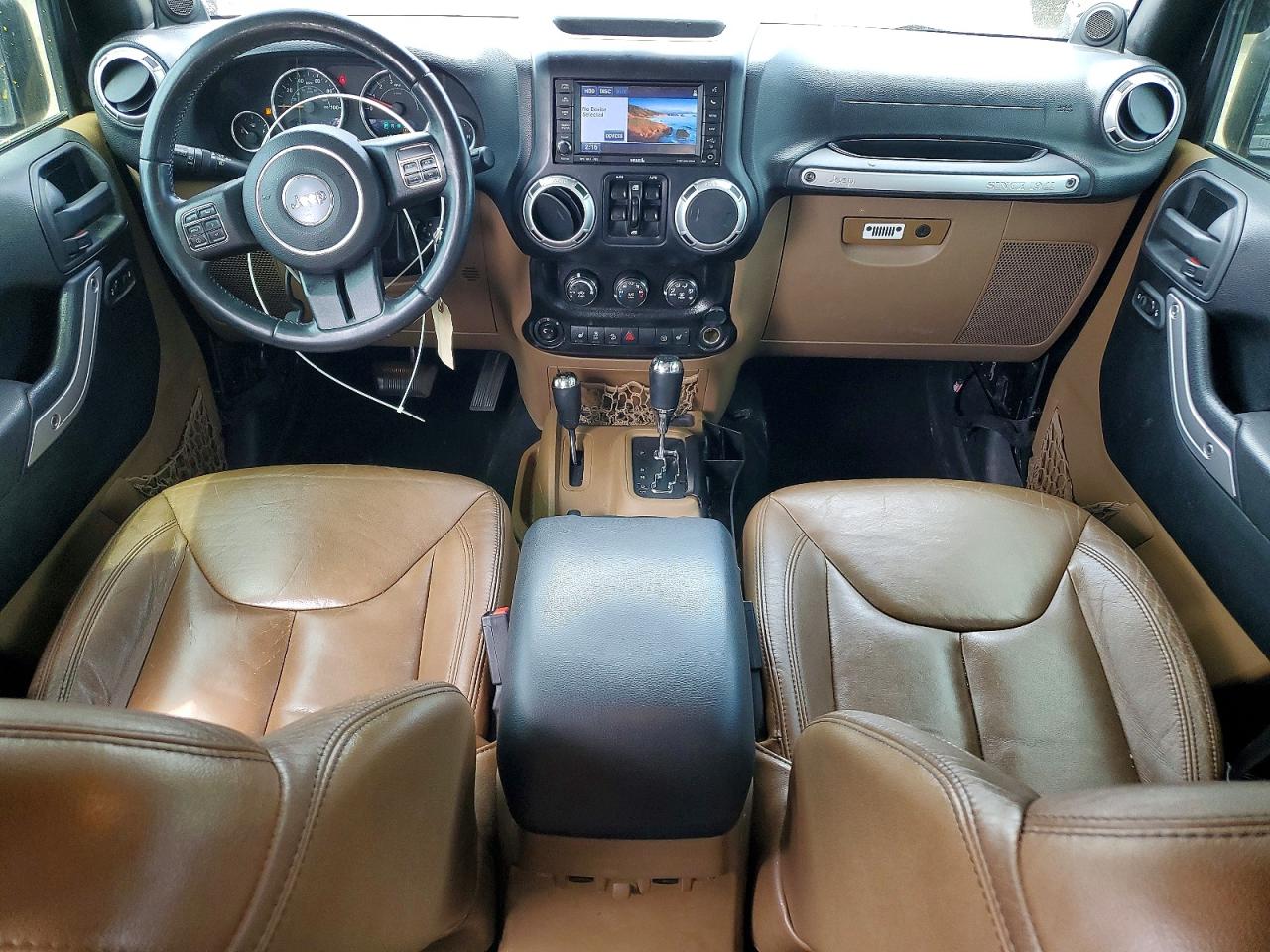 2013 Jeep Wrangler Unlimited Sahara Black vin: 1C4HJWEG0DL625852