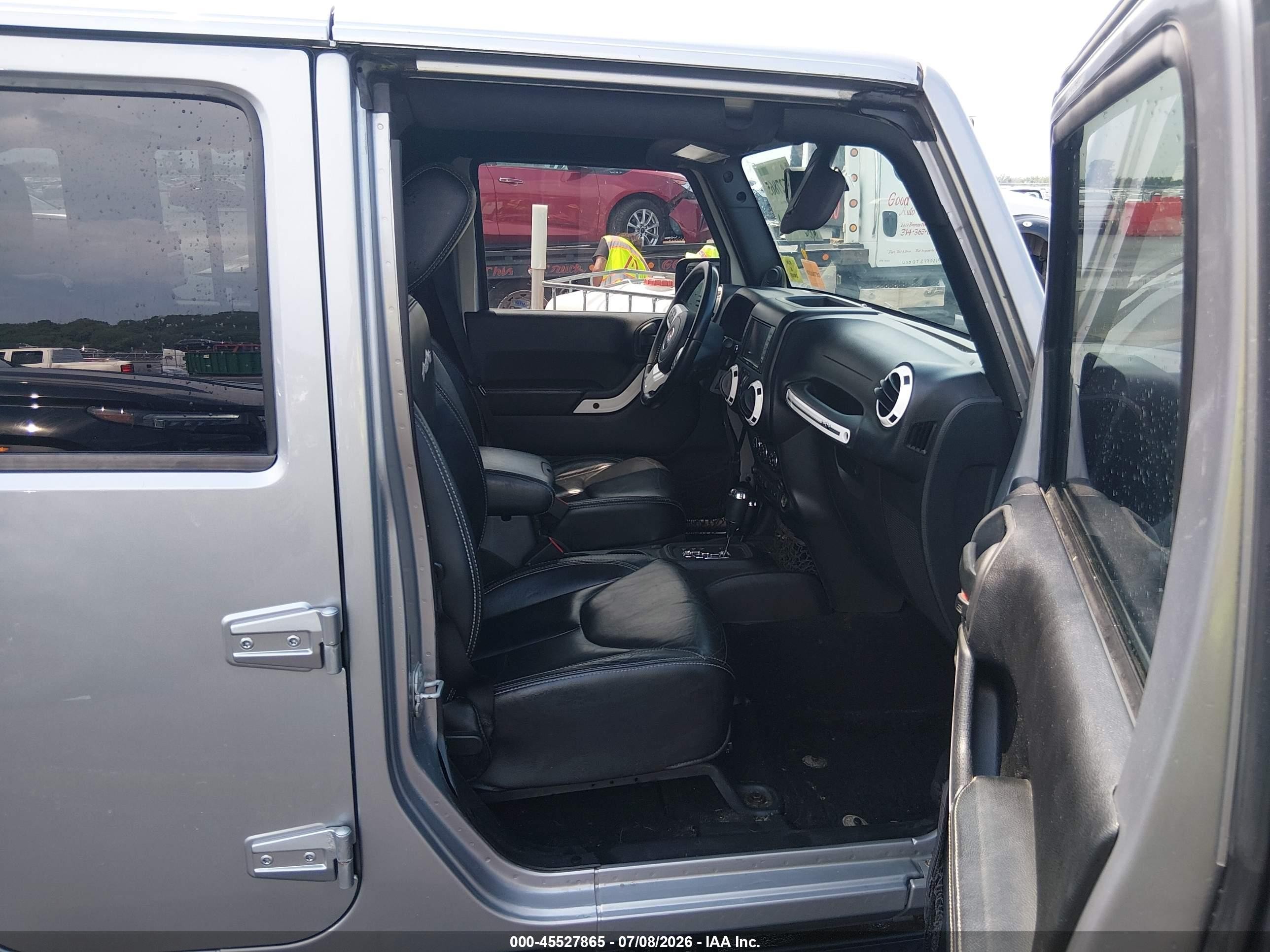 2014 Jeep Wrangler Unlimited Polar Edition Gray vin: 1C4HJWEG0EL203033