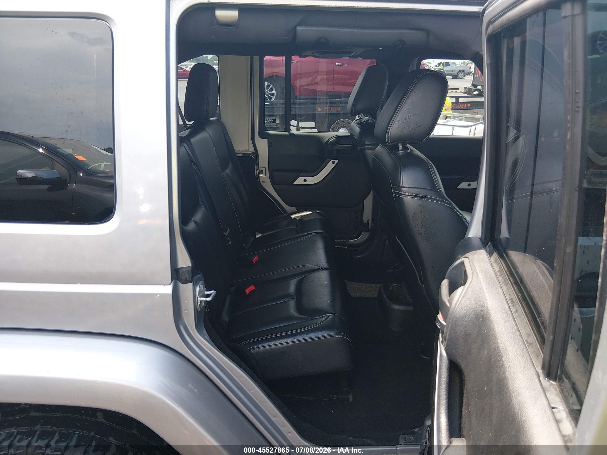 2014 Jeep Wrangler Unlimited Polar Edition Gray vin: 1C4HJWEG0EL203033