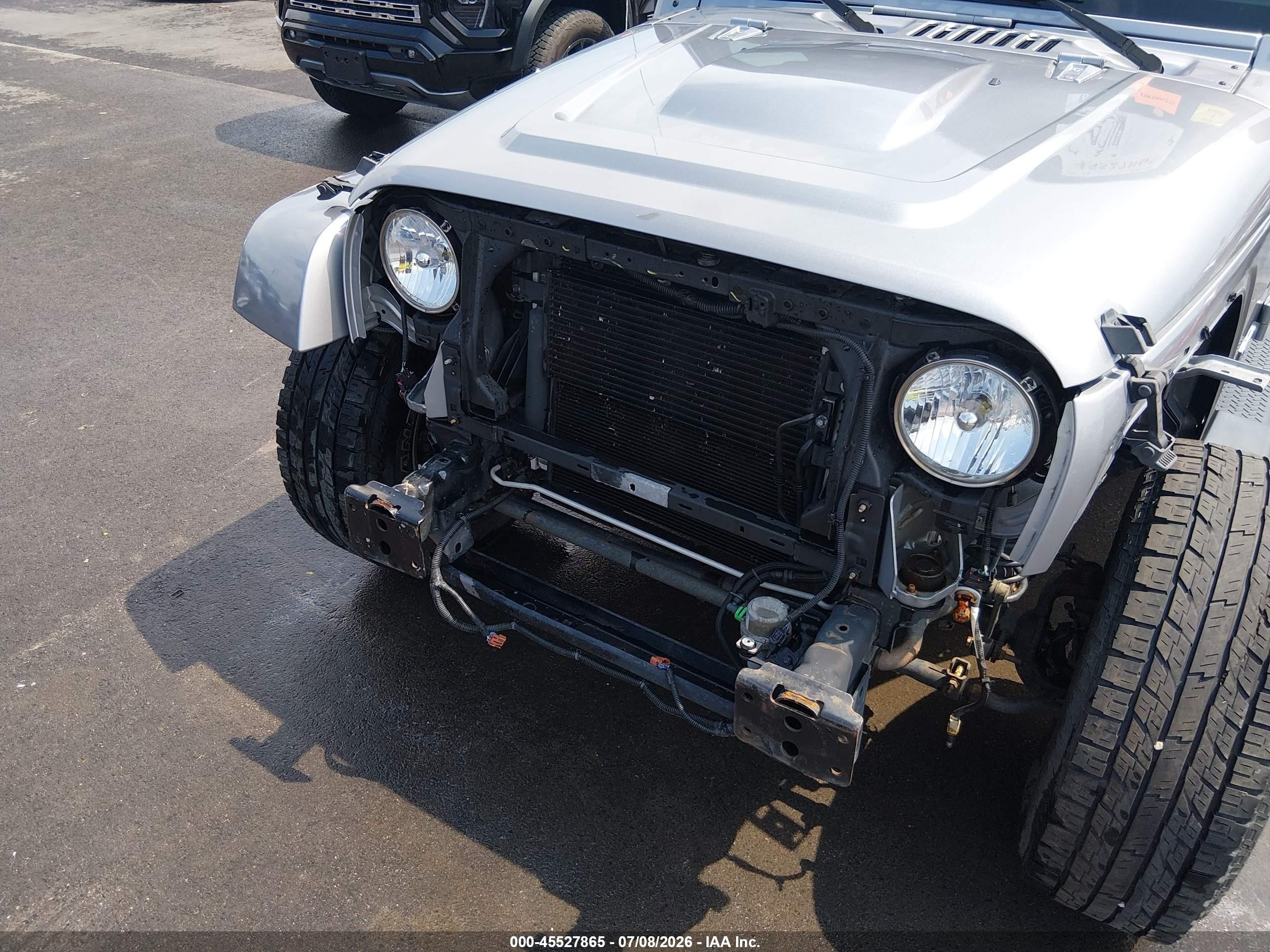2014 Jeep Wrangler Unlimited Polar Edition Gray vin: 1C4HJWEG0EL203033