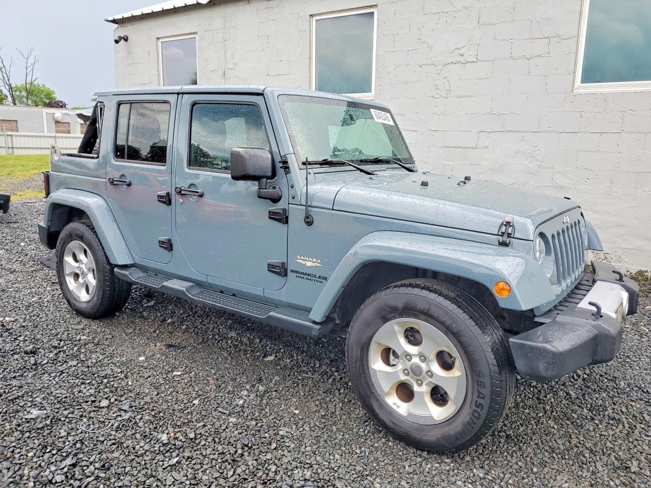 2015 Jeep Wrangler Unlimited Sahara Gray vin: 1C4HJWEG0FL624428