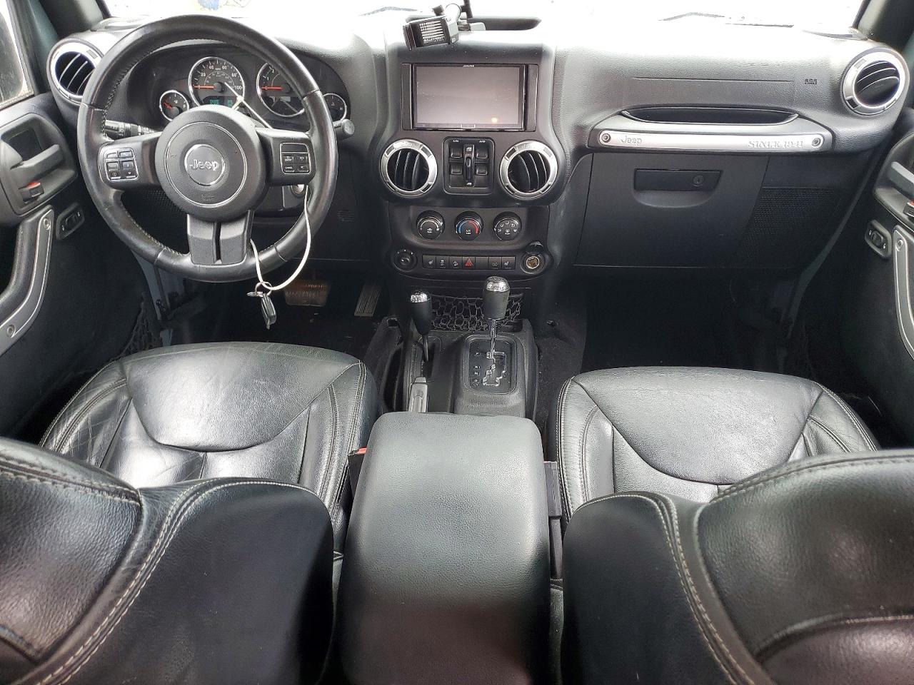 2015 Jeep Wrangler Unlimited Sahara Gray vin: 1C4HJWEG0FL624428