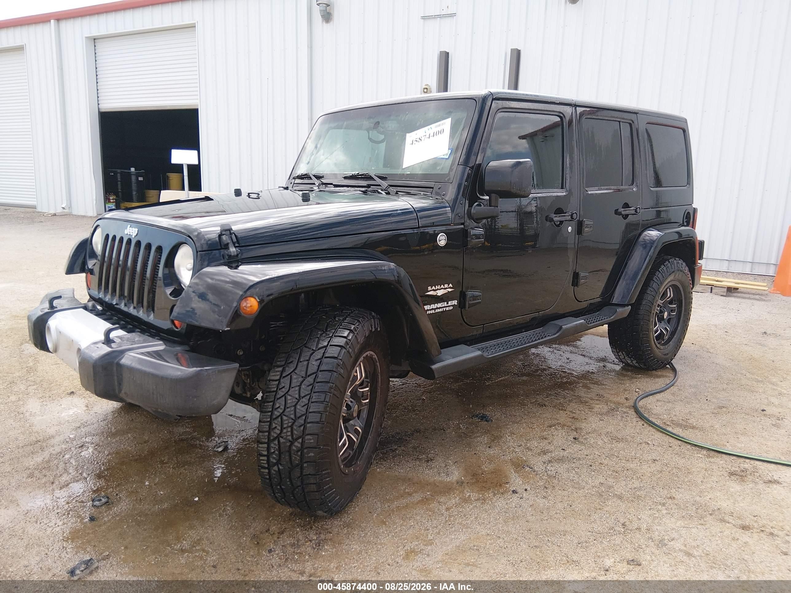 2013 Jeep Wrangler Unlimited Sahara Black vin: 1C4HJWEG1DL513271