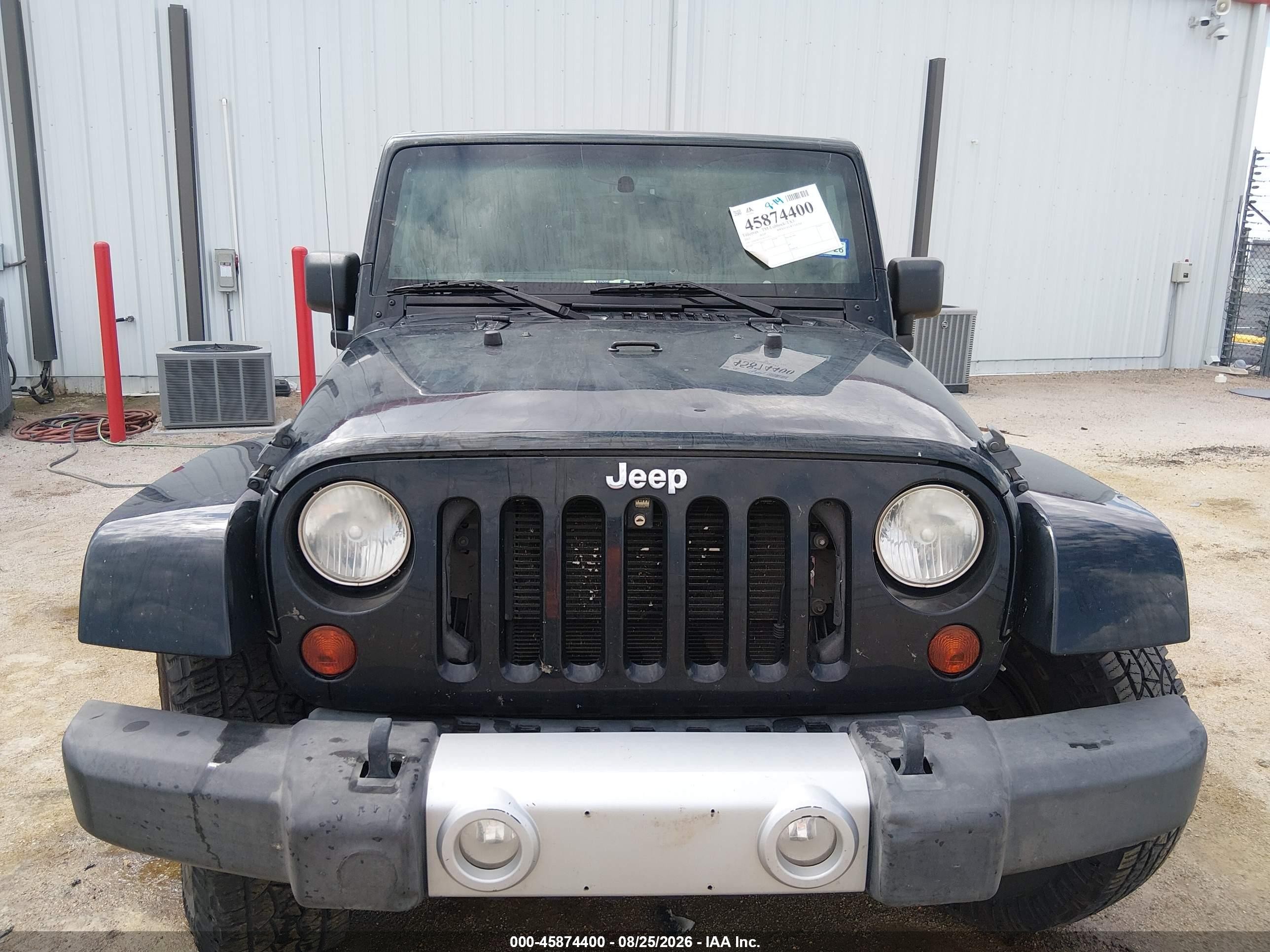 2013 Jeep Wrangler Unlimited Sahara Black vin: 1C4HJWEG1DL513271