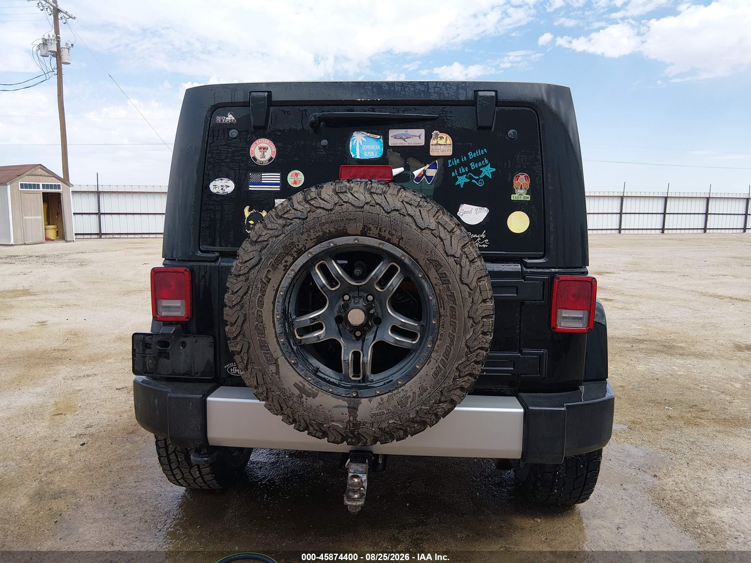 2013 Jeep Wrangler Unlimited Sahara Black vin: 1C4HJWEG1DL513271