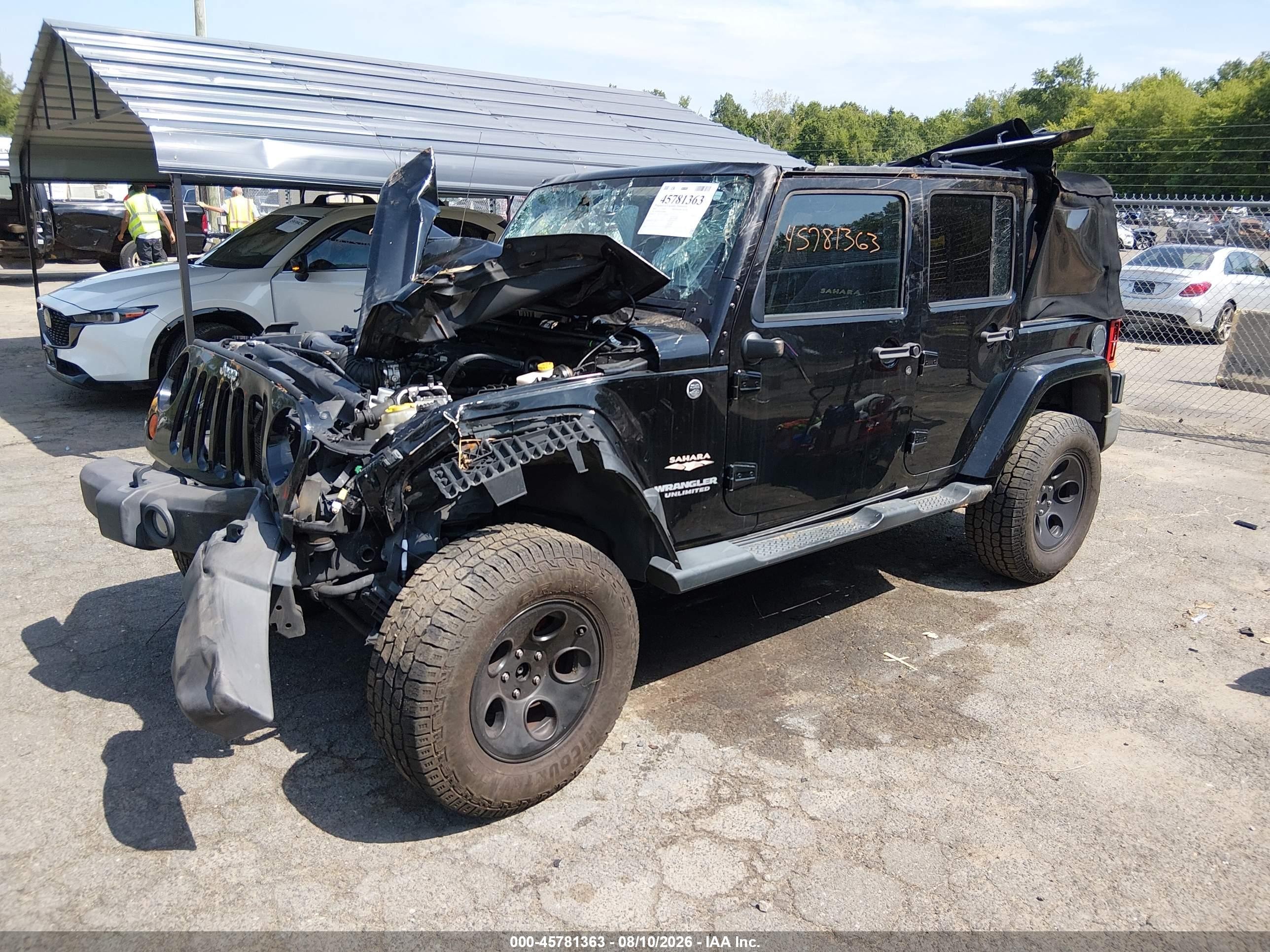 2013 Jeep Wrangler Unlimited Sahara Black vin: 1C4HJWEG1DL608655