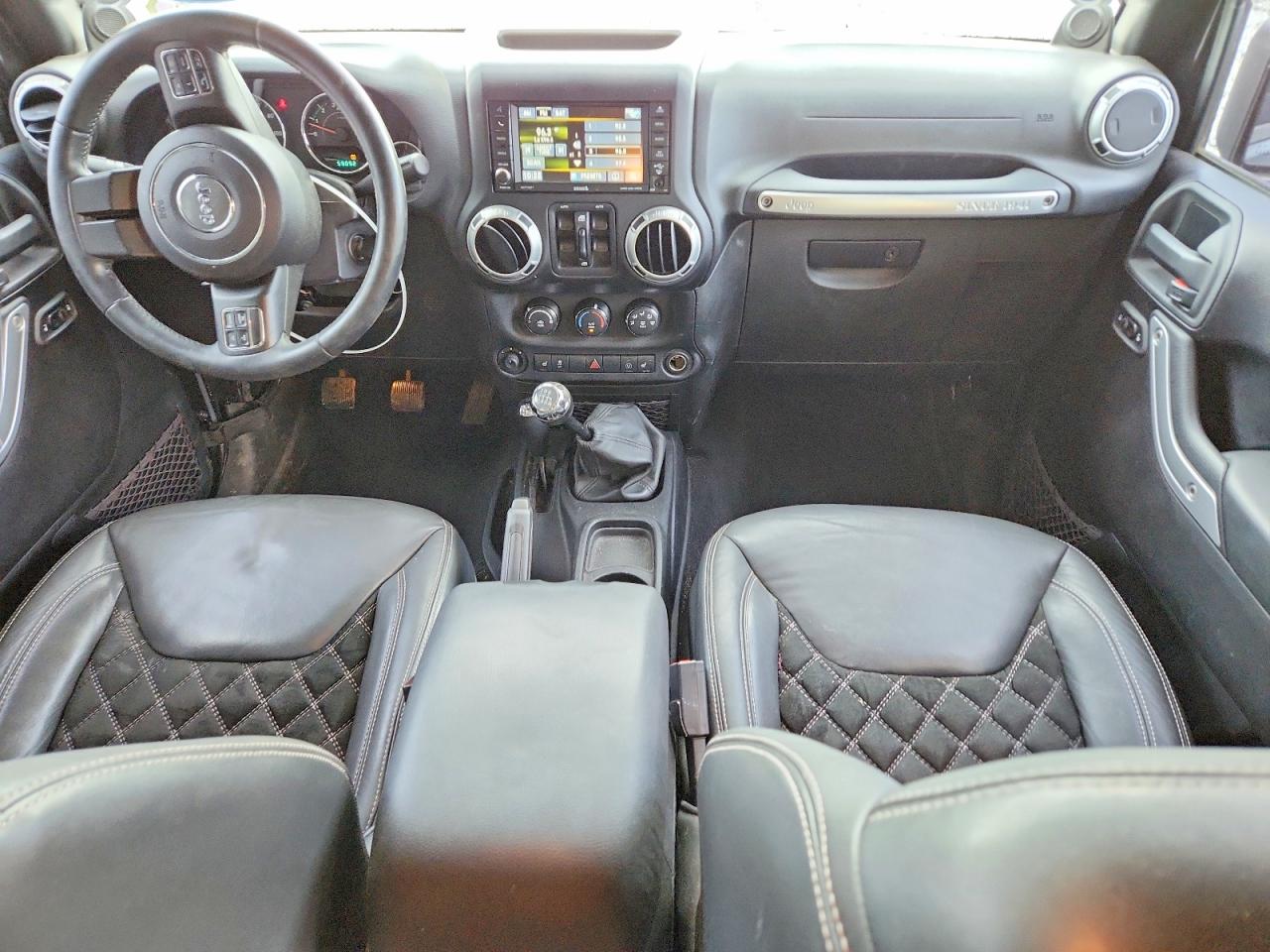 2013 Jeep Wrangler Unlimited Sahara Black vin: 1C4HJWEG1DL614360