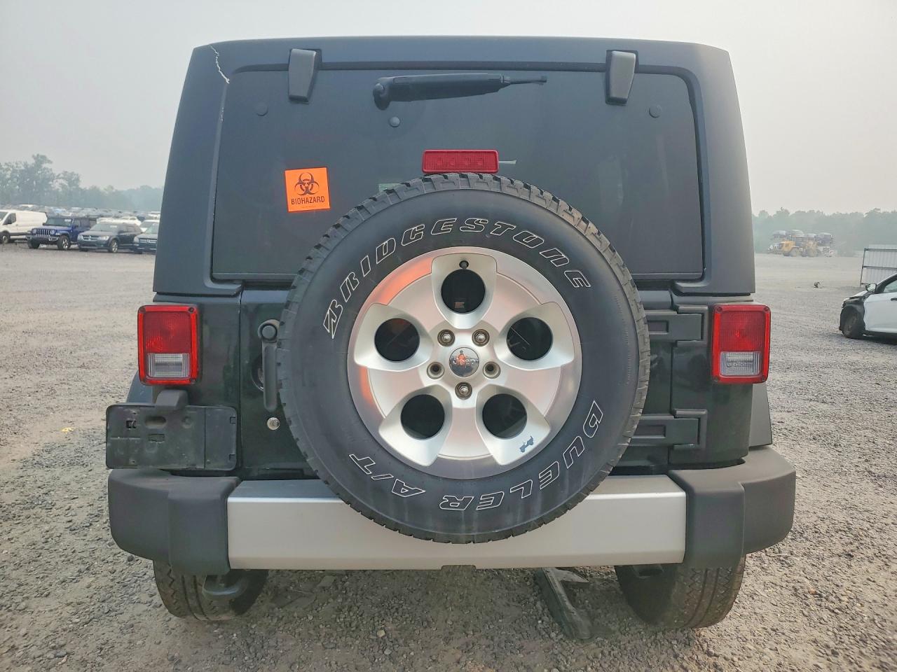 2015 Jeep Wrangler Unlimited Sahara Black vin: 1C4HJWEG1FL534883