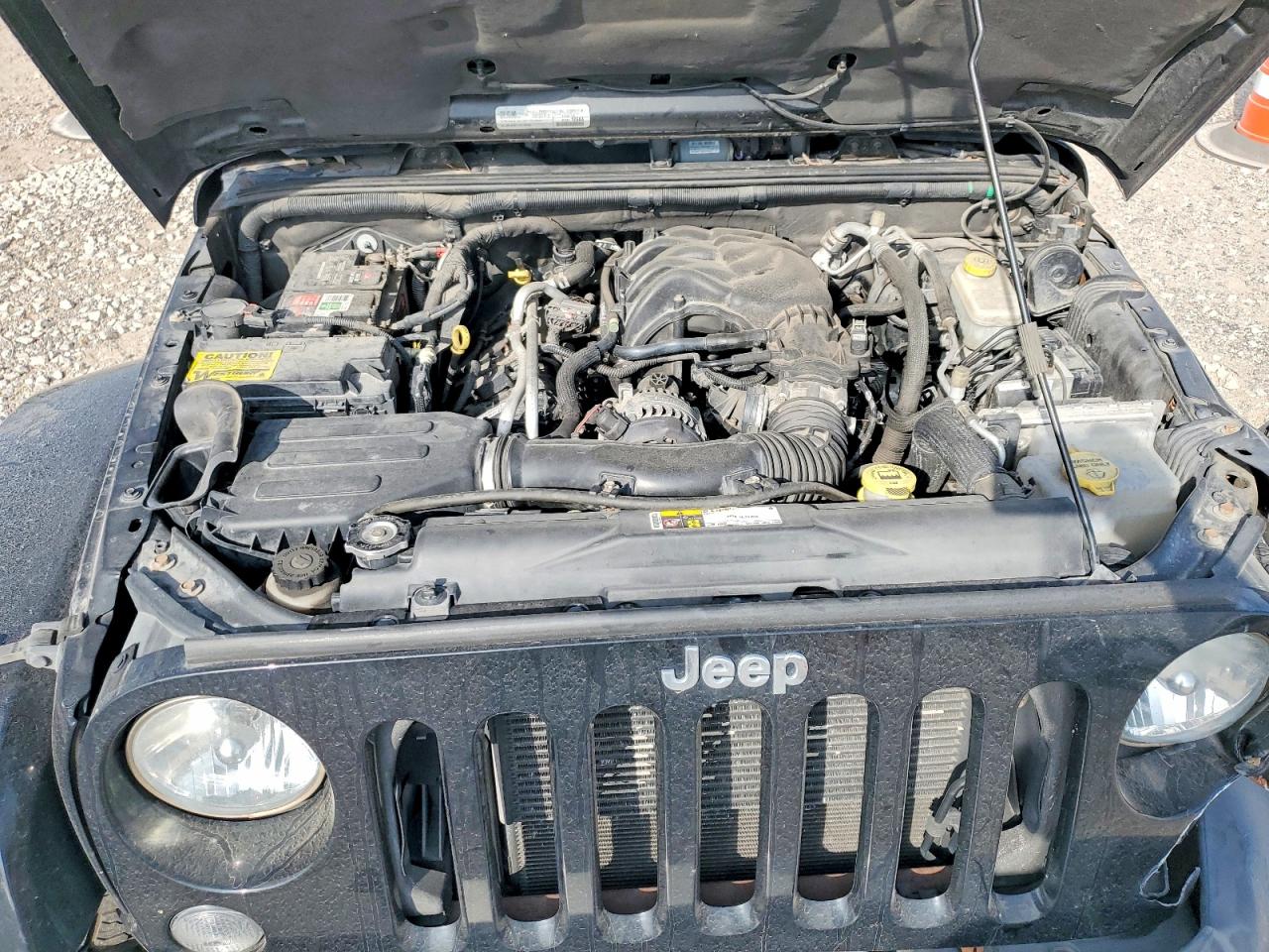 2015 Jeep Wrangler Unlimited Sahara Черный vin: 1C4HJWEG1FL641772