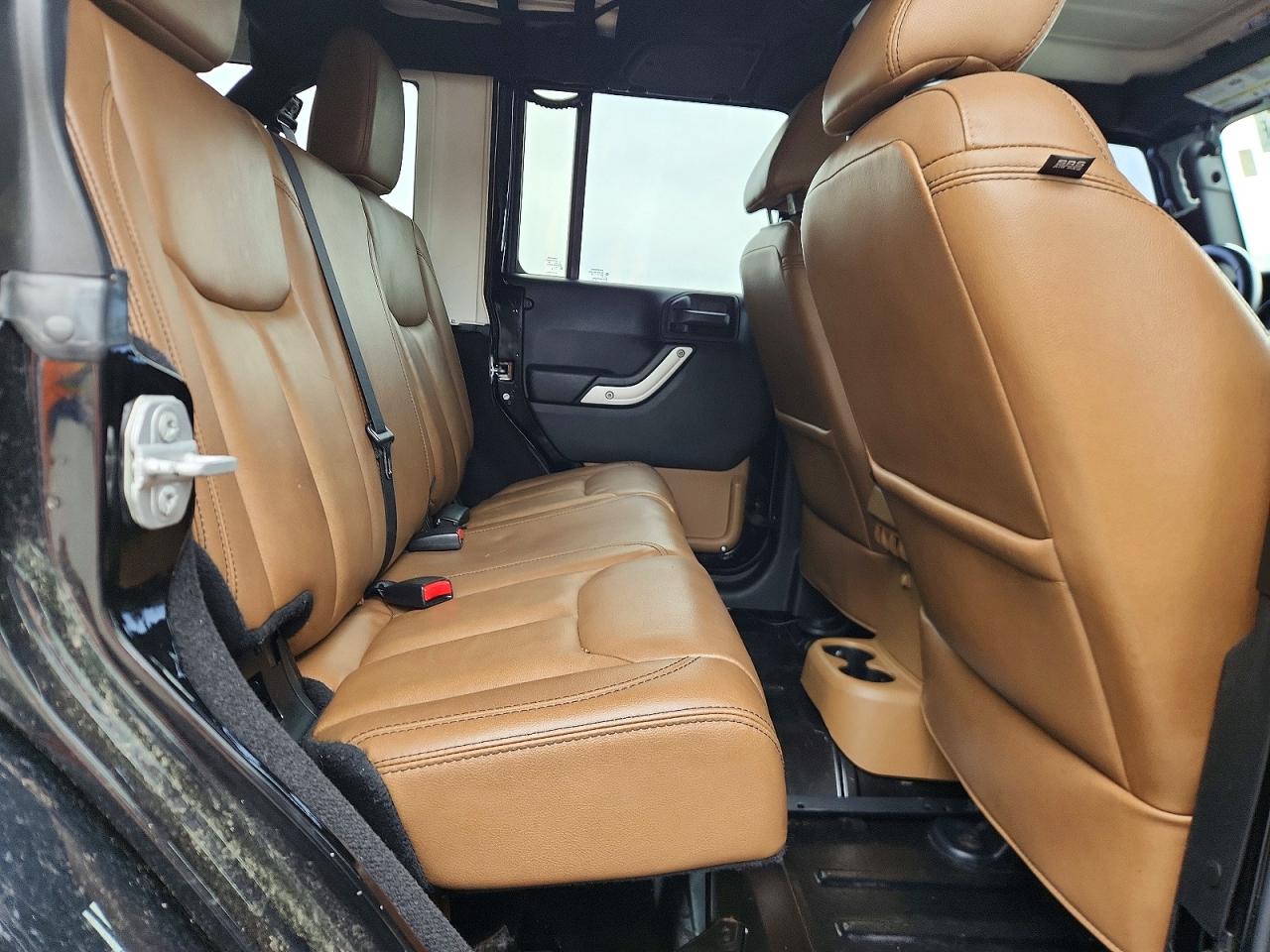 2015 Jeep Wrangler Unlimited Sahara Black vin: 1C4HJWEG1FL646633