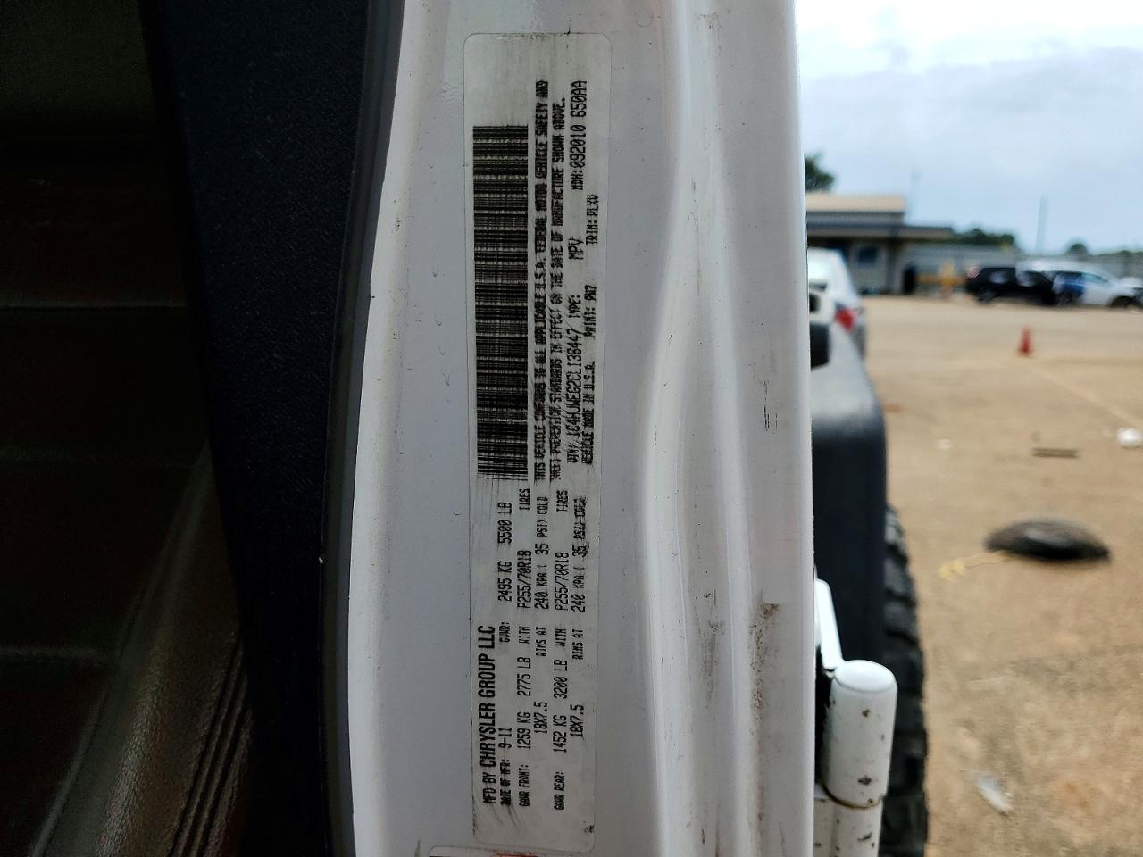 2012 Jeep Wrangler Unlimited Sahara Белый vin: 1C4HJWEG2CL136447