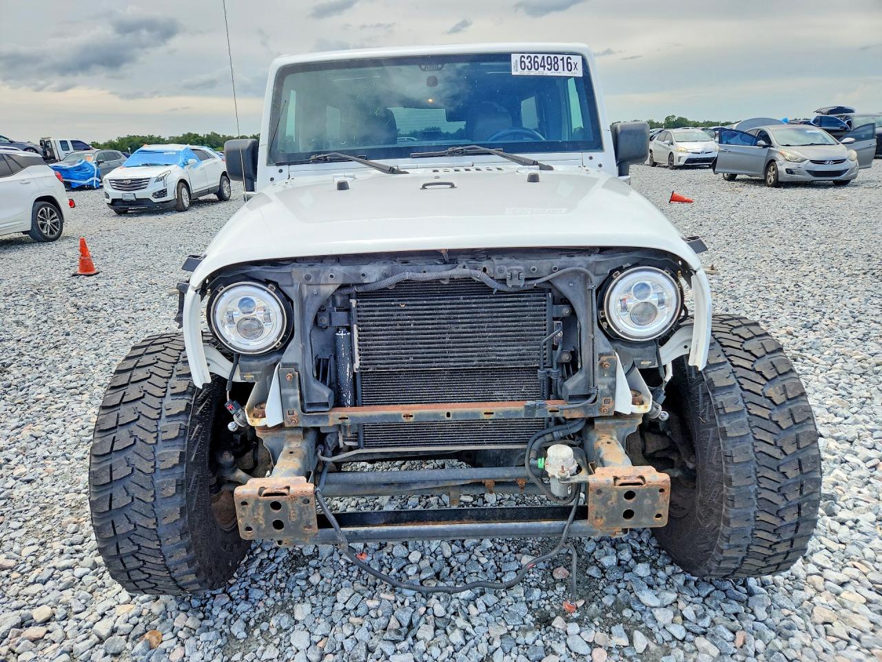 2012 Jeep Wrangler Unlimited Sahara White vin: 1C4HJWEG2CL166578