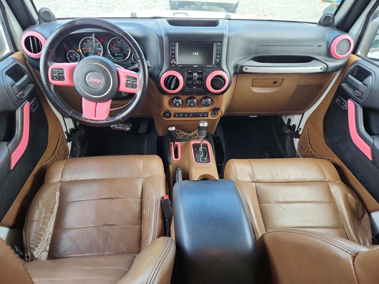 2012 Jeep Wrangler Unlimited Sahara White vin: 1C4HJWEG2CL166578