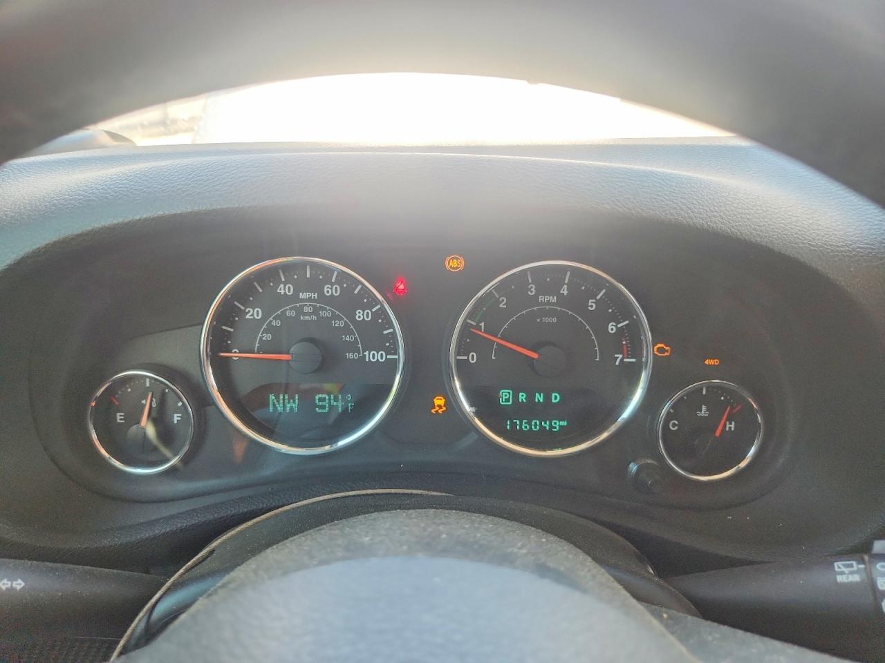 2015 Jeep Wrangler Unlimited Sahara Silver vin: 1C4HJWEG2FL707004