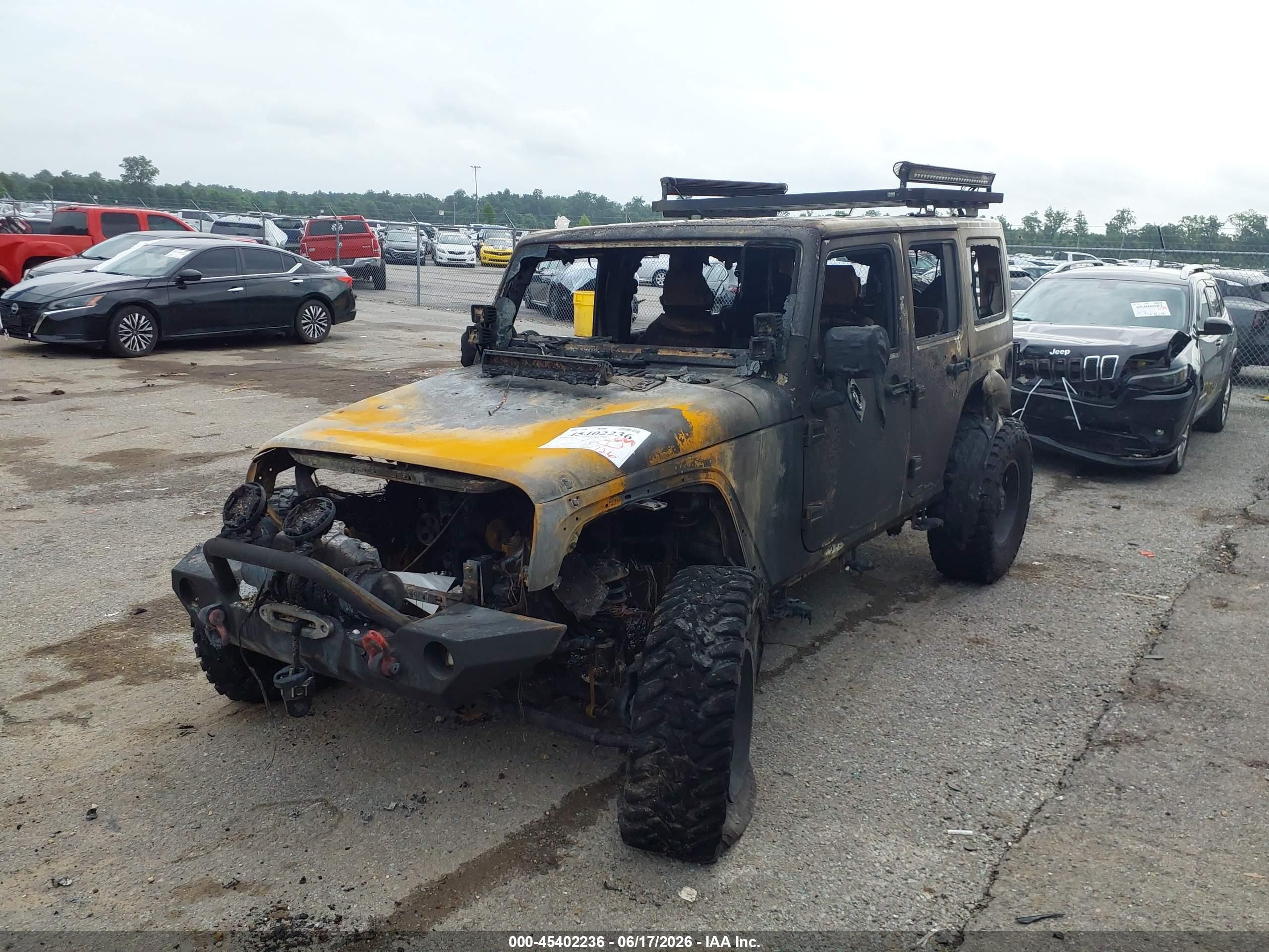 2013 Jeep Wrangler Unlimited Sahara White vin: 1C4HJWEG3DL693076