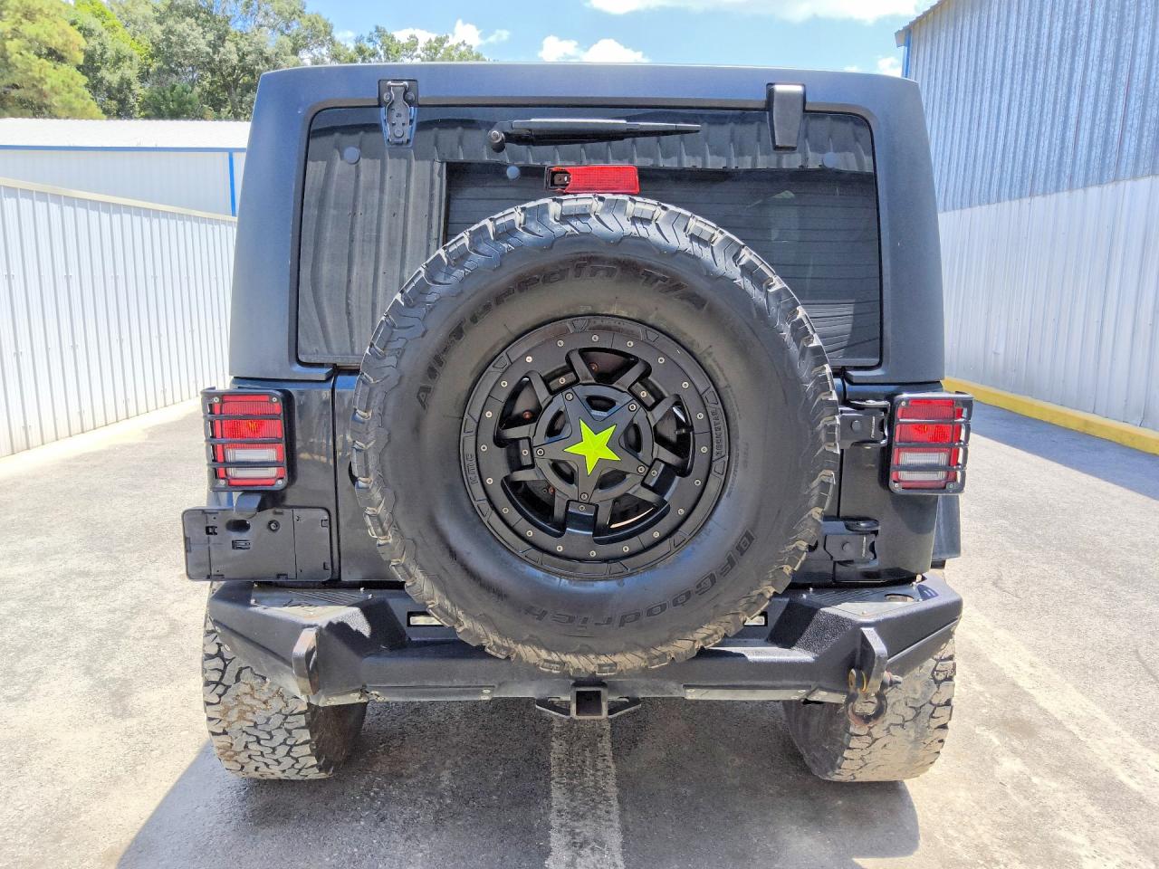 2015 Jeep Wrangler Unlimited Sahara Black vin: 1C4HJWEG3FL500508