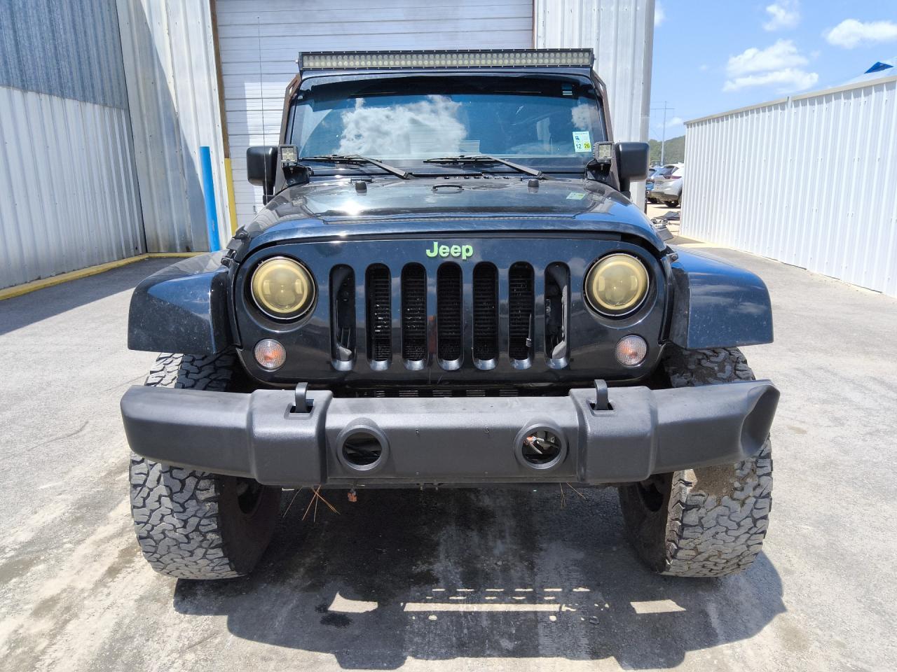 2015 Jeep Wrangler Unlimited Sahara Black vin: 1C4HJWEG3FL500508 Damage: Left Fog Lamp, Broken, Replacement Required
